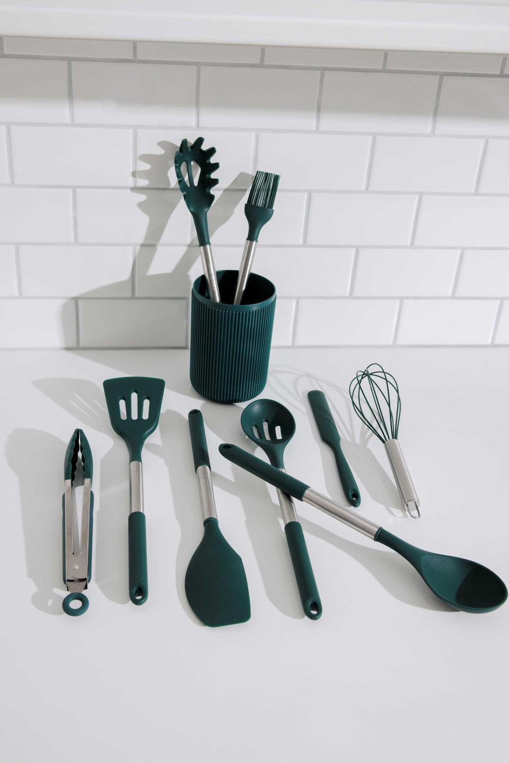 Ergonomic Cooking 10-Piece Silicone Gadget Set - Green - Ergonomic Kitchen Tongs and Cooking Spoon Utensil Detail