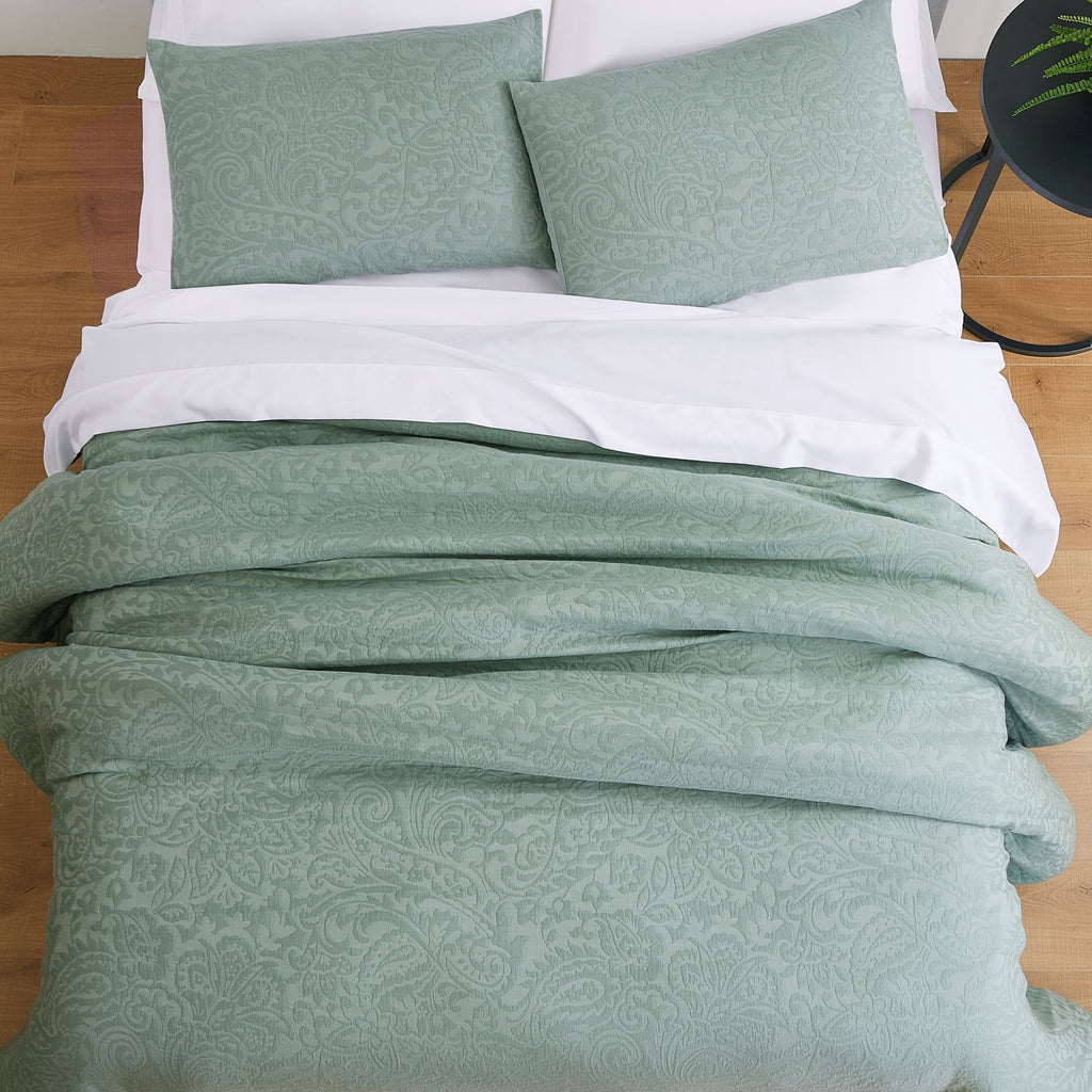 Hypoallergenic Cloud 3-Piece Sage Floral Comforter Set, Full/Queen - Hypoallergenic Ultra-Fluffy Quilt for Winter Detail