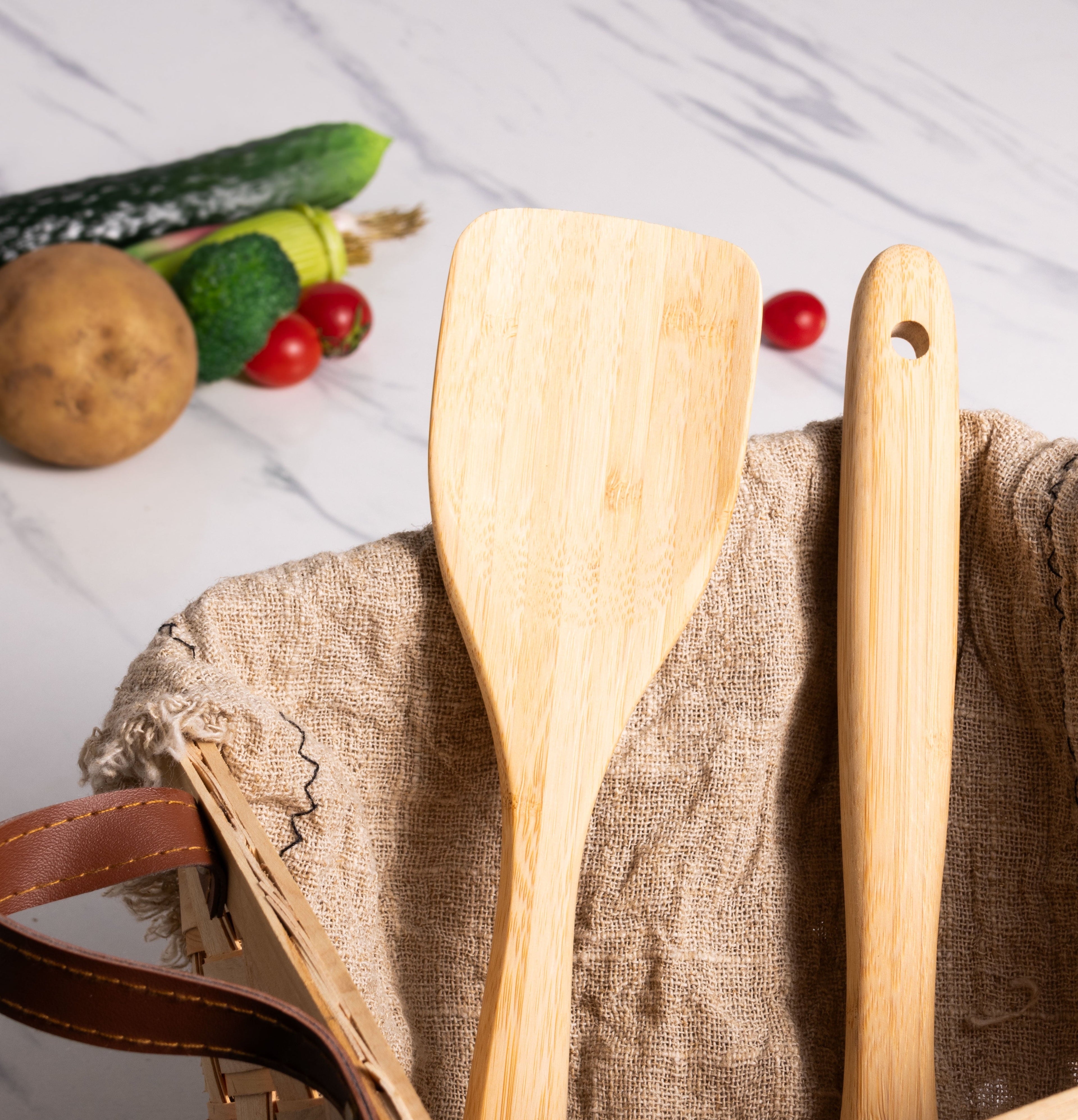 Professional Grade Bamboo Turner, Crafted , Cooking and Kitchen, 12.99 x 2.67 x 0.59 inch. - Multi-Purpose Hand Tool for Daily Meal Prep Detail
