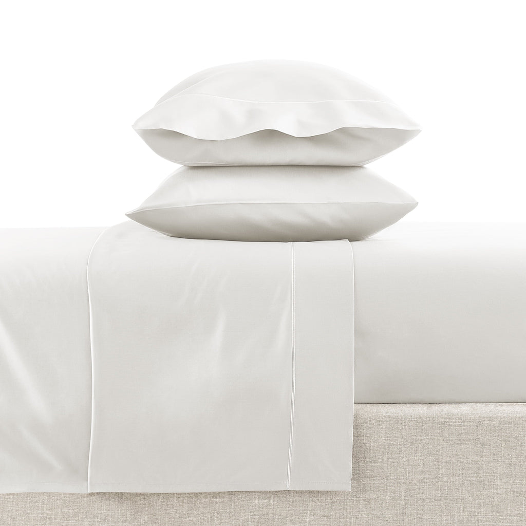 Wrinkle-Resistant 4-Piece 600 Thread Count White Egyptian Cotton Adult Bed Sheet Set, King - Deep Pocket - Breathable Egyptian Cotton Flat & Fitted Sheets Detail