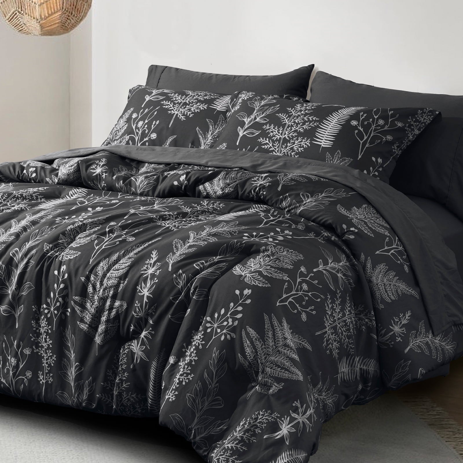 Heavyweight Warmth 3 Pieces Printed Comforter Set Queen Size, Lightweight Botanical Floral Bed in a Bag, Ultra Soft Bedding Set with 1 R... - Cloud-Like Soft Lightweight Bed Comforter Detail