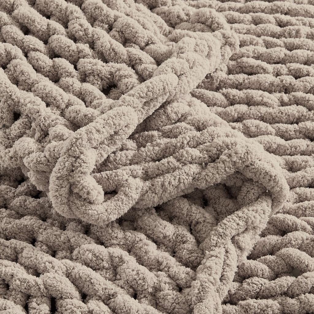 Lightweight Warm Chunky Knit Throw Blanket Handmade Soft Throws for Couch Sofa Bed, 50" x 60" Taupe - Super Soft Reversible Sherpa Flannel Blanket Detail