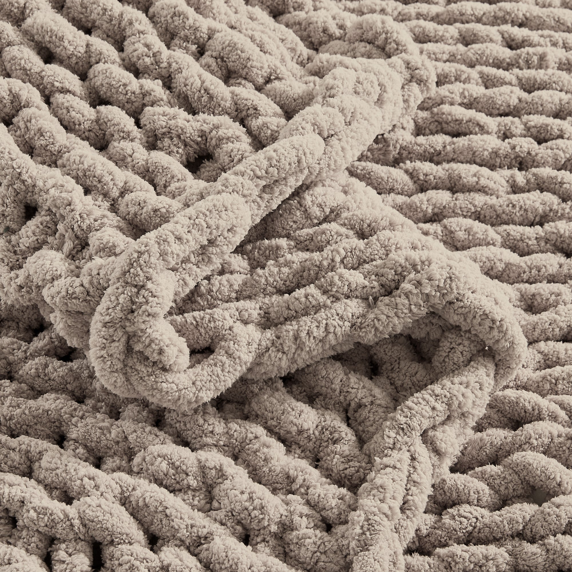 Lightweight Warm Chunky Knit Throw Blanket Handmade Soft Throws for Couch Sofa Bed, 50" x 60" Taupe - Super Soft Reversible Sherpa Flannel Blanket Detail