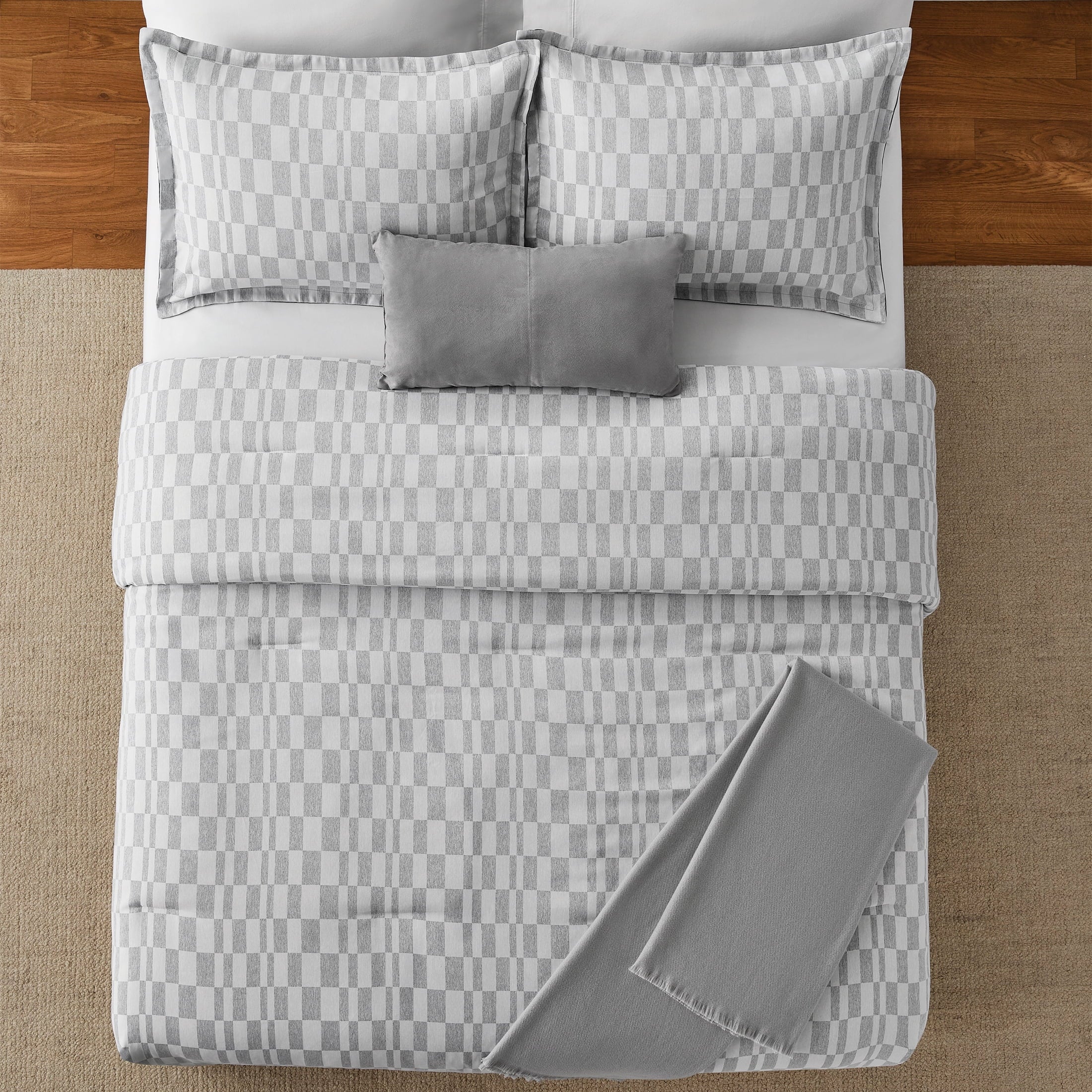 Heavyweight Warmth Full/Queen Comforter Set, All-Season, 5-Piece, Soft Silver Check - Hypoallergenic Ultra-Fluffy Quilt for Winter Detail