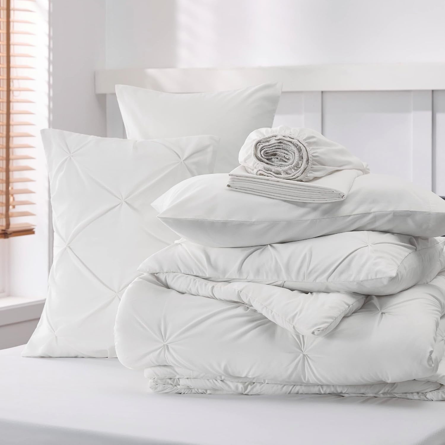 Hypoallergenic Cloud White Queen Comforter Set- 7 Pieces Pintuck Bedding Set with Comforters, Sheets, Pillowcases & Shams - Hypoallergenic Ultra-Fluffy Quilt for Winter Detail