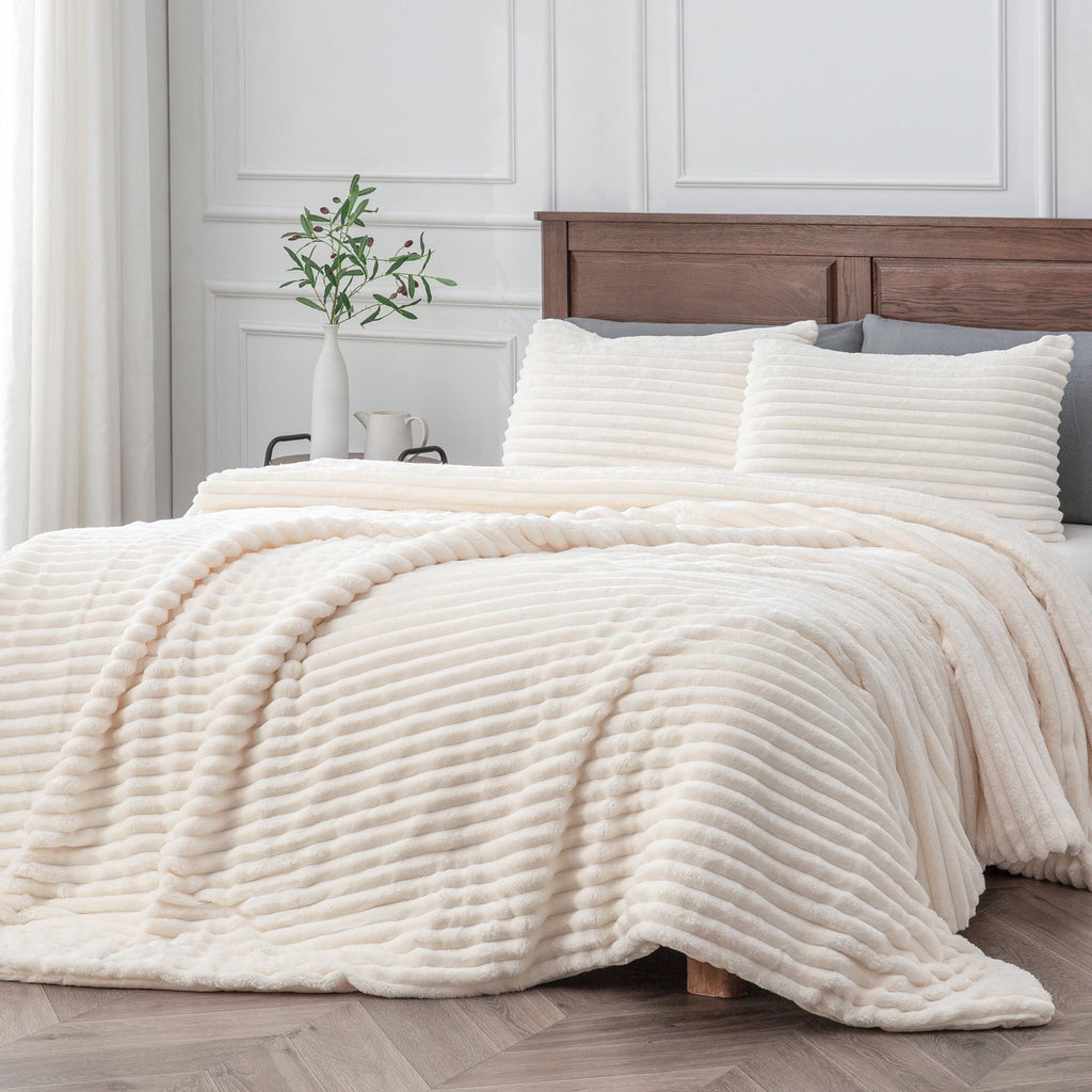 Luxurious Quilted Fleece Queen Comforter Set -Super Soft & Warm Fluffy White Bedding, Luxury Fuzzy Heavy Bed Set for Winter with 2 Pill... - Cloud-Like Soft Lightweight Bed Comforter - Default Title