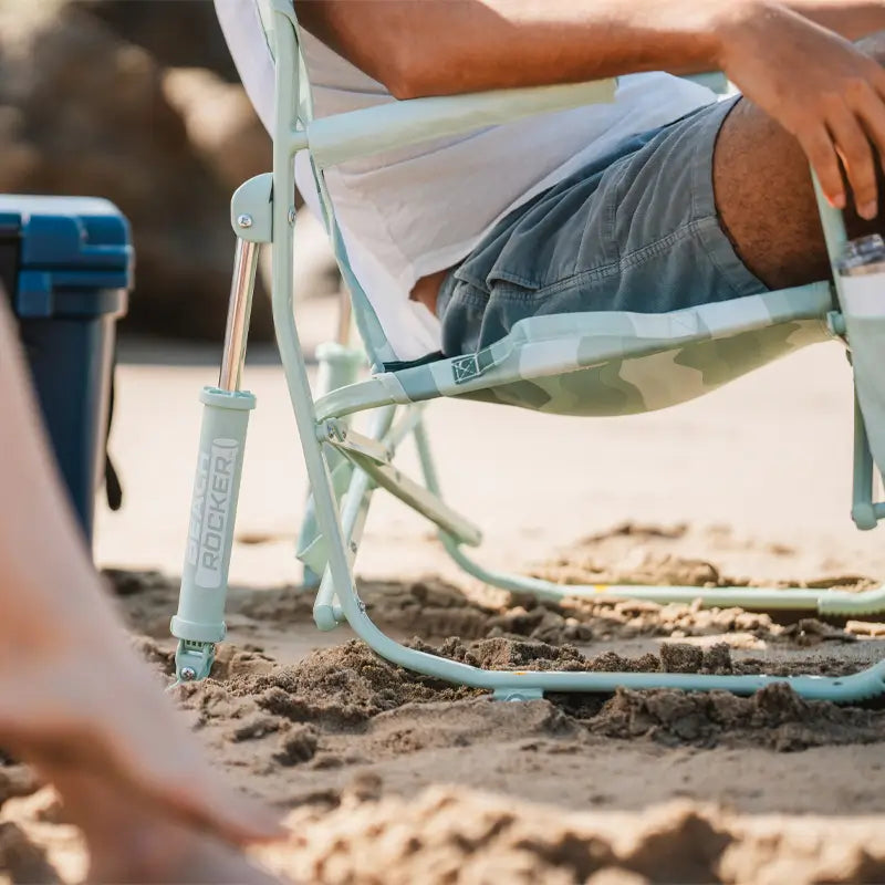 Patented Spring-Action Beach Rocker - Choice 712 - Heavy-Duty Kickback Rocker with Beverage Holder Detail