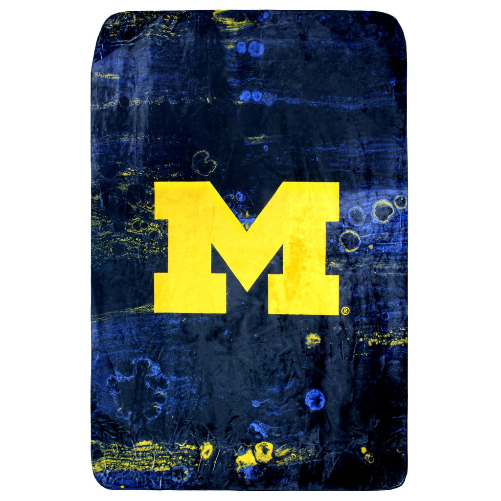 Reversible Sherpa Michigan Wolverines Sublimated Soft Throw Blanket, 42" x 60" - Luxury Knitted Decorative Throw Blanket with Fringes - Default Title