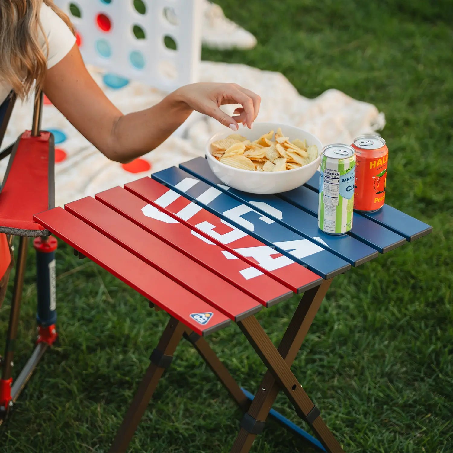 Portable Staging Compact Camp Table 20 - USA Anniversary Deluxe - Choice 757 - Multi-Functional Heavy-Duty Grilling Table Counter Detail
