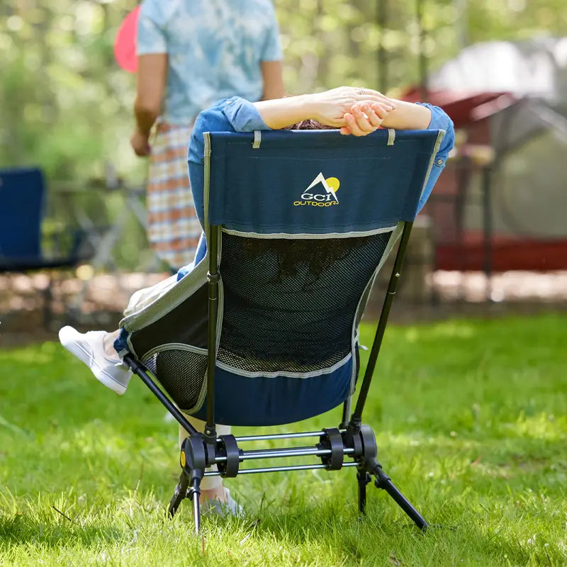 Smooth Motion ComPack Rocker - Choice 980 - Heavy-Duty Kickback Rocker with Beverage Holder Detail