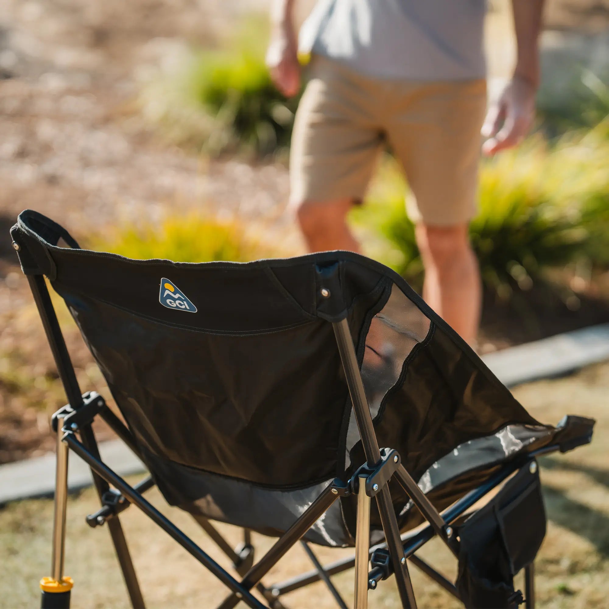 Heavy-Duty Freestyle Pod Rocker Elite - Choice 832 - Heavy-Duty Kickback Rocker with Beverage Holder Detail