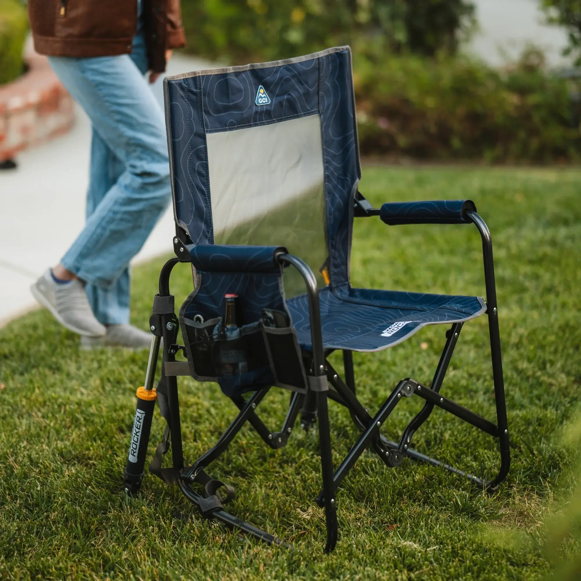 Heavy-Duty Freestyle Stowaway Rocker - Choice 794 - RoadTrip Rocker Smooth Motion Camp Chair Detail