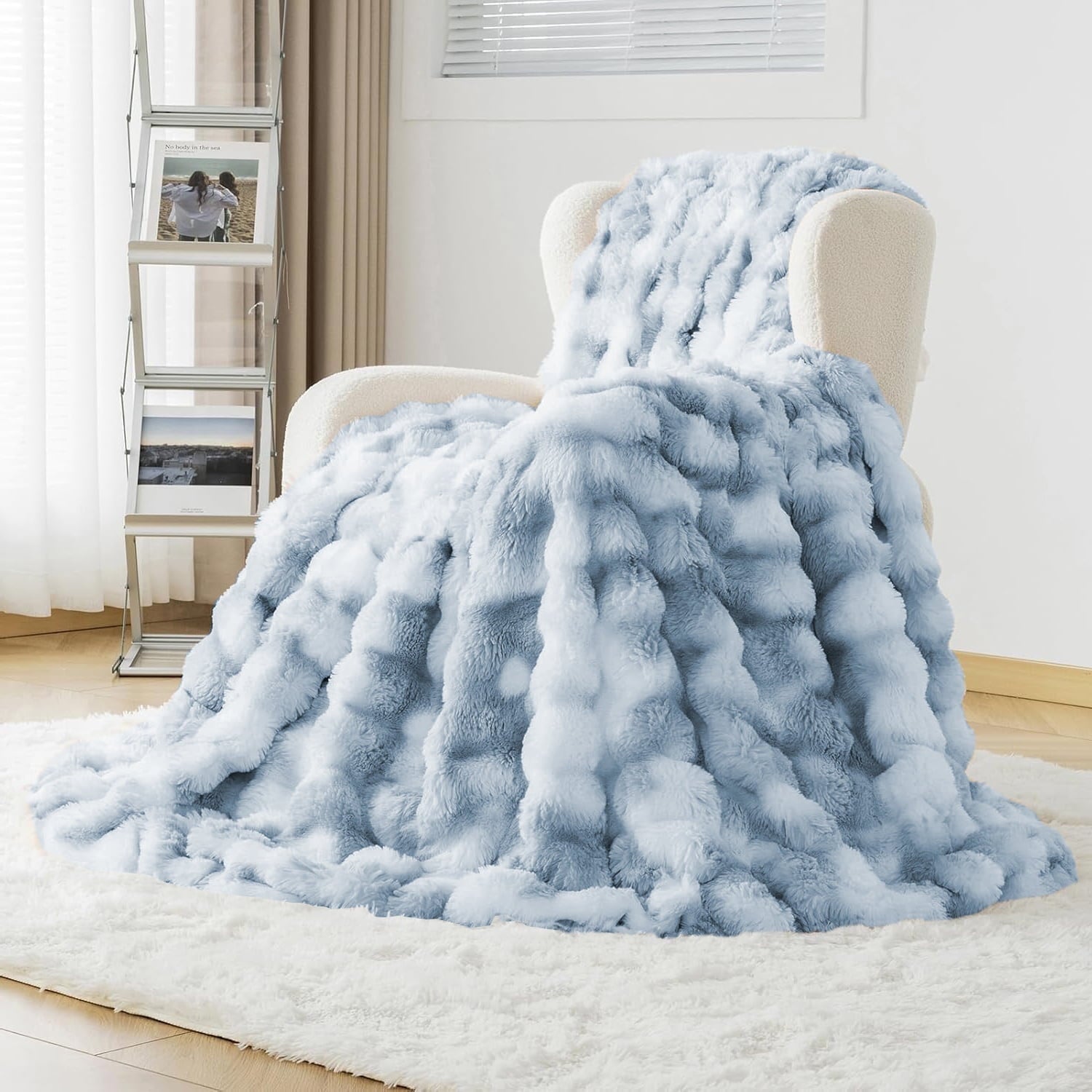 Cozy Fleece Faux Fur Blanket Fluffy Luxury Throw Blanket Plush Fuzzy Blanket for Couch Bed 50×60 Inches Tie-dyed Blue - Lightweight Plush Warm Blanket for All Seasons - Default Title