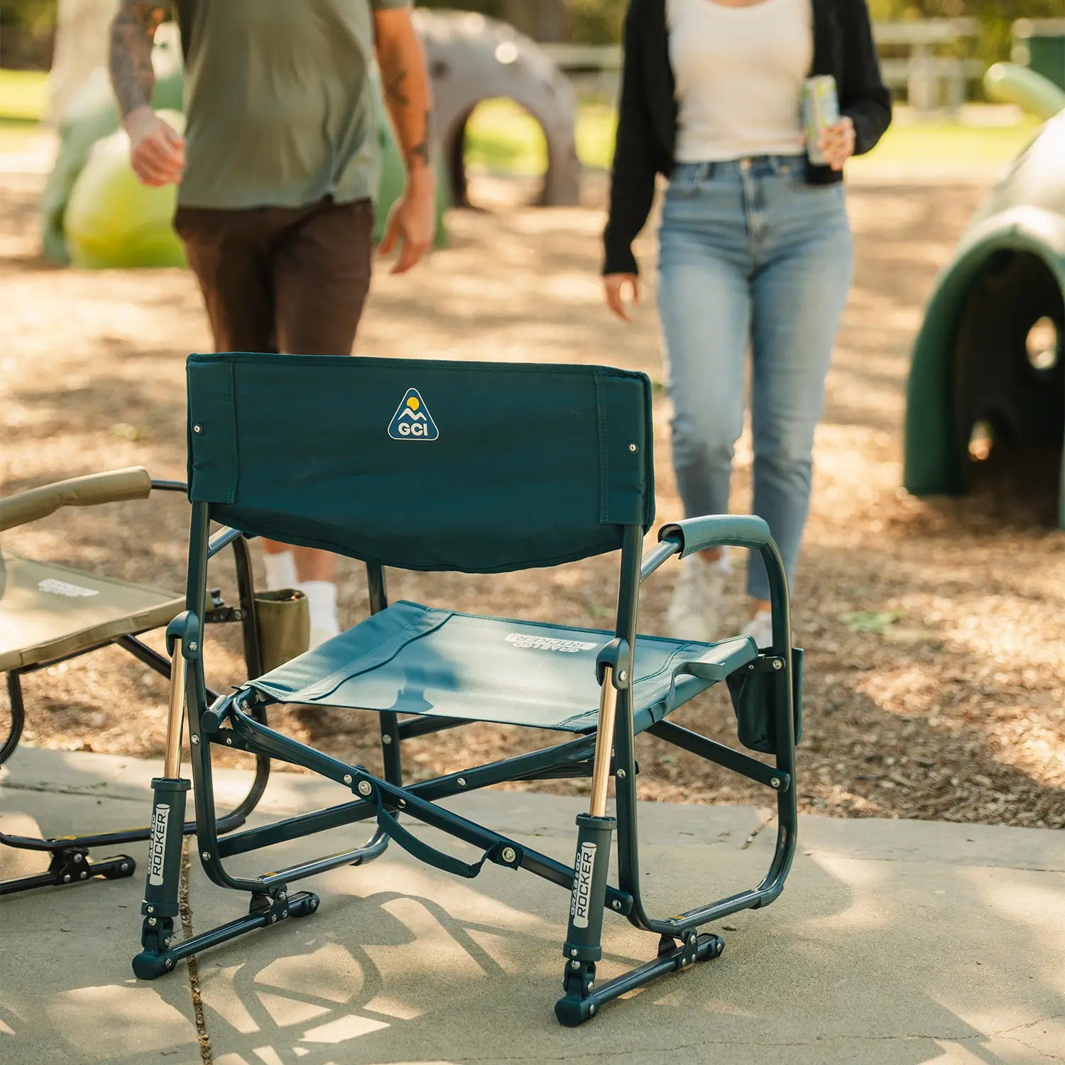Patented Spring-Action Grab & Go Rocker - Choice 551 - Freestyle Rocker Portable Outdoor Folding Chair Detail
