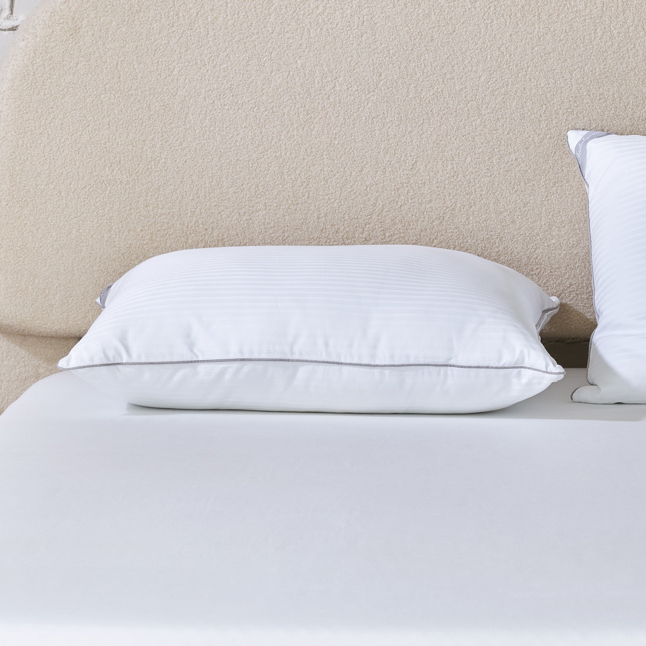 Orthopedic Support Down Alternative Bed Pillow, Standard/Queen - Hotel Quality Plush Sleeping Pillows - Default Title