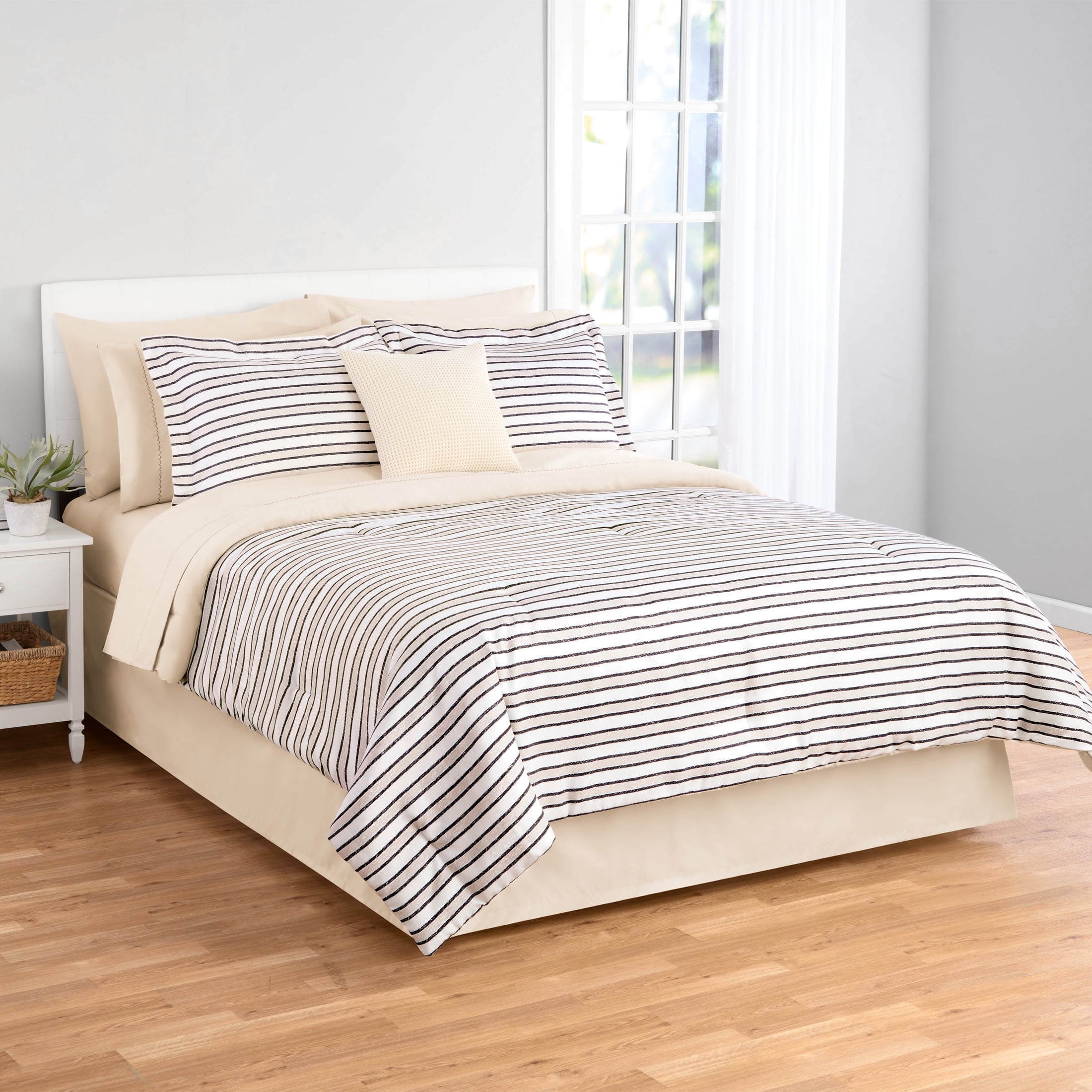 All-Season Soft Touch Bed in a Bag 11-Piece Reversible Tan & Black Striped Comforter Set with Sheets, Queen - Luxurious Quilted Duvet Cover Set - Default Title