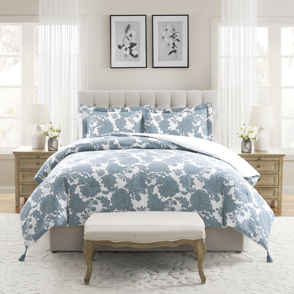 Luxurious Quilted Veronica 3-Piece Blue Floral Cotton Slub Comforter Set, King - Hypoallergenic Ultra-Fluffy Quilt for Winter - Default Title