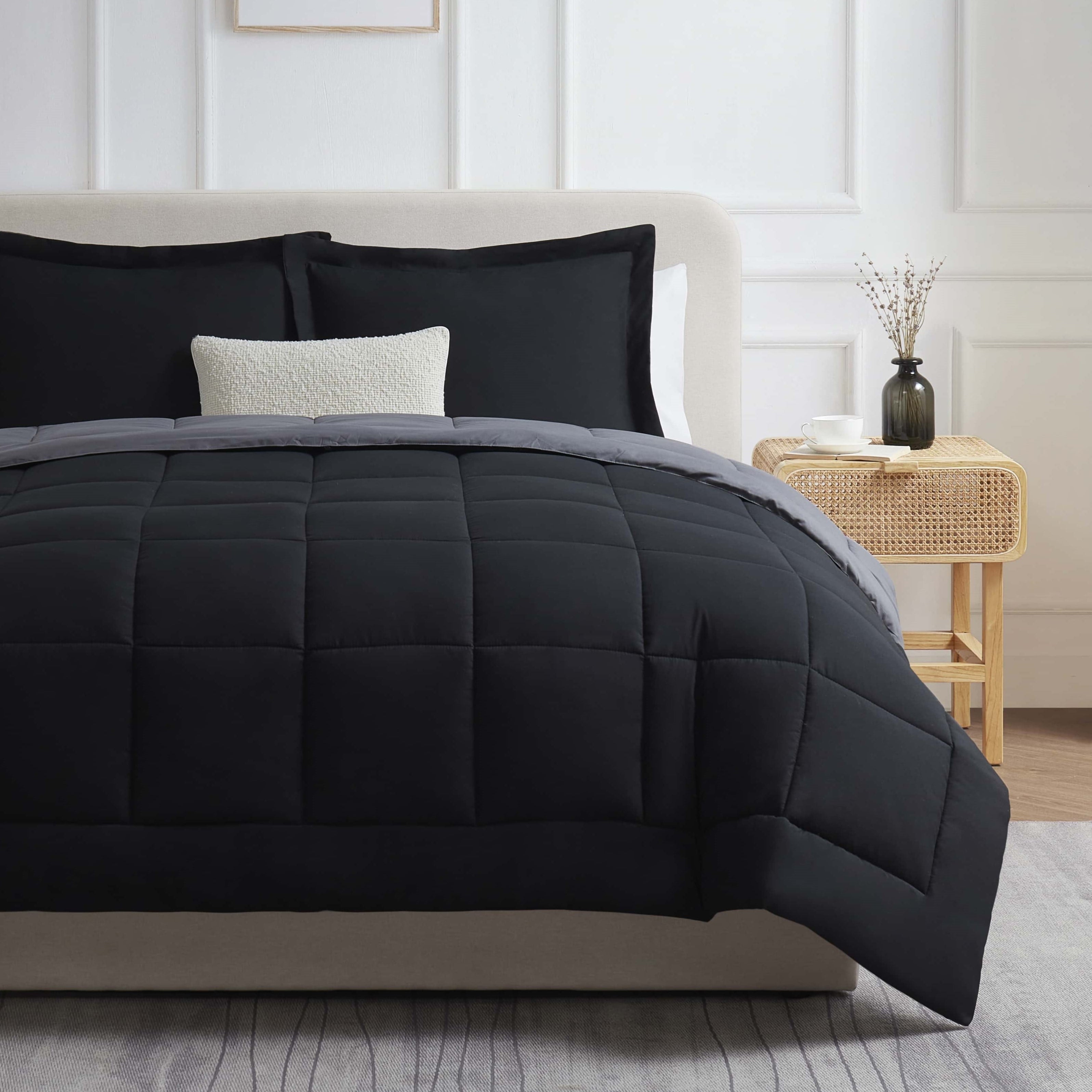 Luxurious Quilted Queen Comforter Set, 3 Piece Bed in a Bag, Reversible Down Alternative Bedding Set, Black & Gray - Luxurious Quilted Duvet Cover Set - Default Title