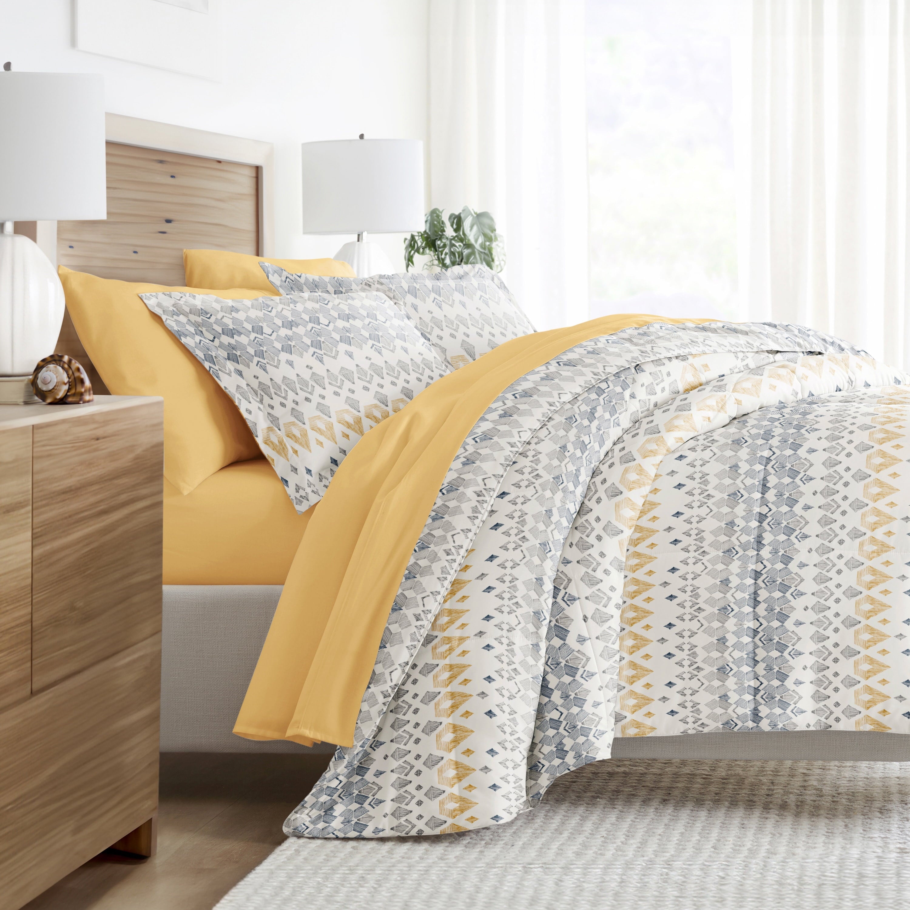 Hypoallergenic Cloud 7 Piece Bedding Bundle, Microfiber Patterned Comforter and Sheet Set, Queen - All-Season Down Alternative Comforter Insert - Default Title
