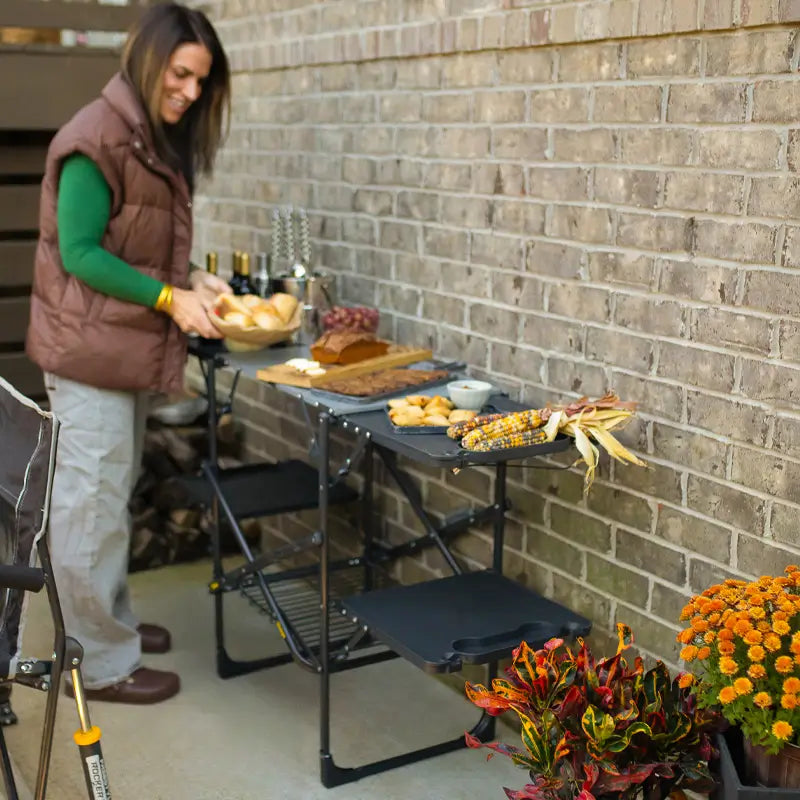 Compact Grilling Slim-Fold Cook Station - Choice 575 - Multi-Purpose Outdoor Culinary Cooking Set Detail