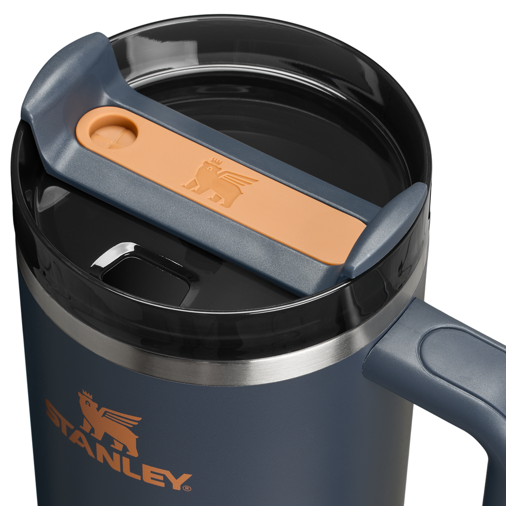 Insulated Travel The Quencher H2.0 Flowstate Tumbler D050X - Double-Wall Vacuum Insulated Travel Tumbler with Straw Detail