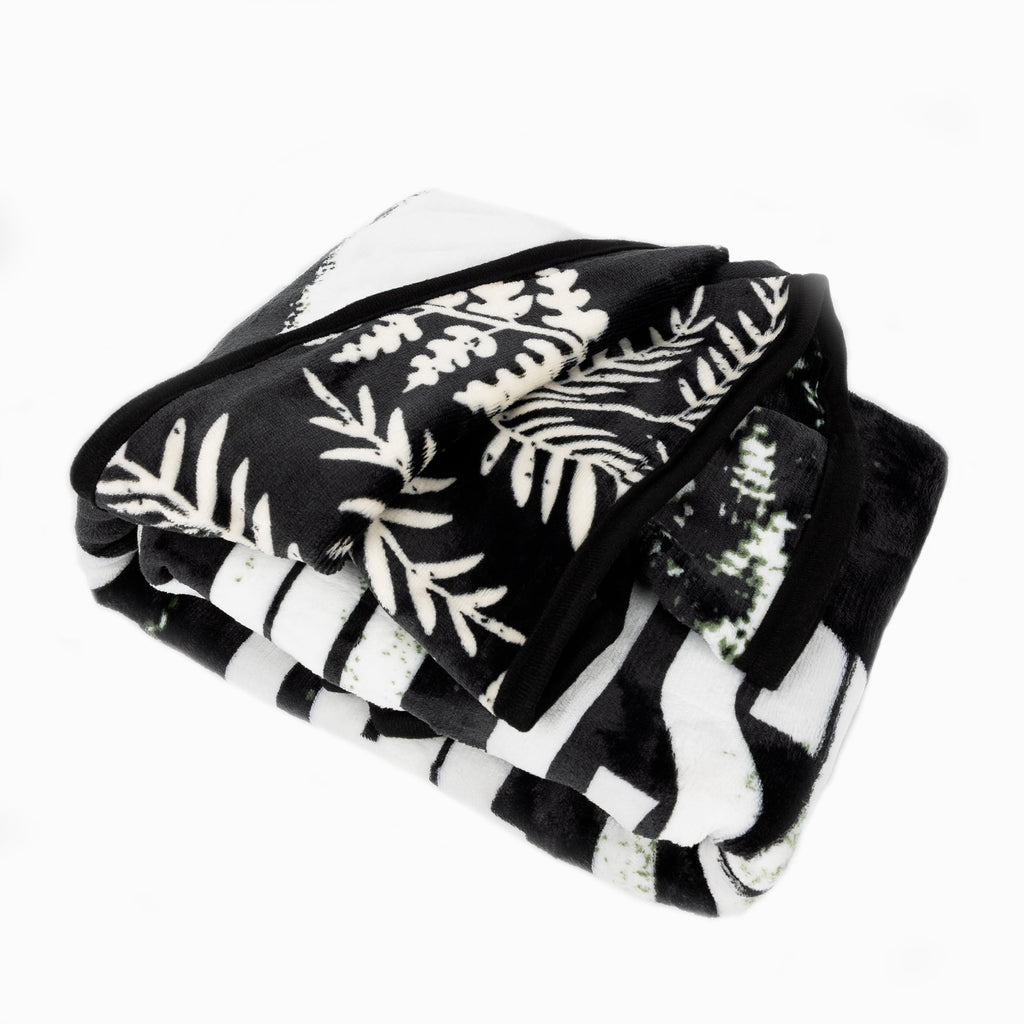 Cozy Fleece Black and White Polyester Throw Blanket, 50" X 60" - Cozy Fleece Throw Blanket for Couch & Bed Detail