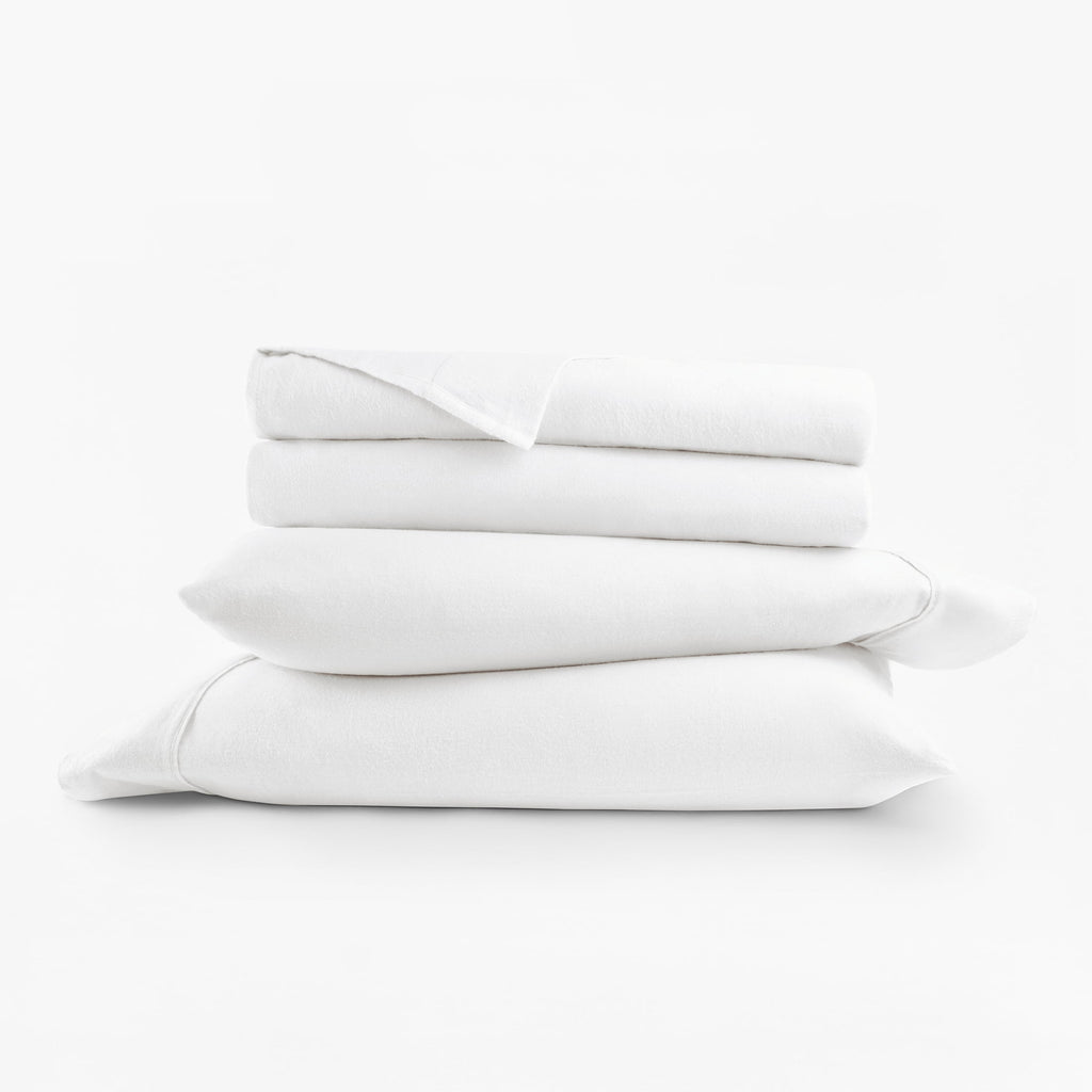 Breathable Luxury 100% Cotton Flannel Bed Sheets Set for Full Size Bedding in White - Breathable Egyptian Cotton Flat & Fitted Sheets Detail
