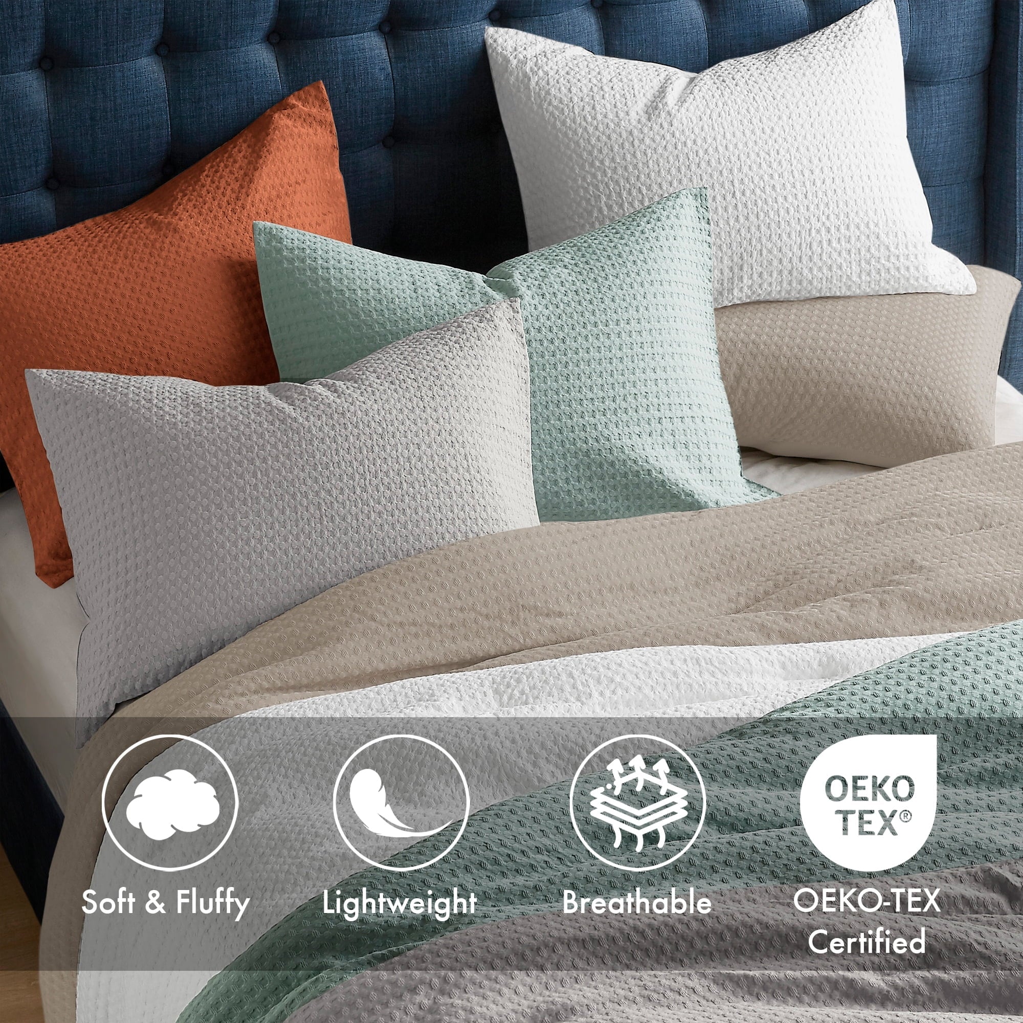 Hypoallergenic Cloud Comforter Sets Twin/Twin-XL, 2 Piece Soft Bedding Sets, Off-White Comforter Bed Set with Pillow Shams - Cloud-Like Soft Lightweight Bed Comforter Detail