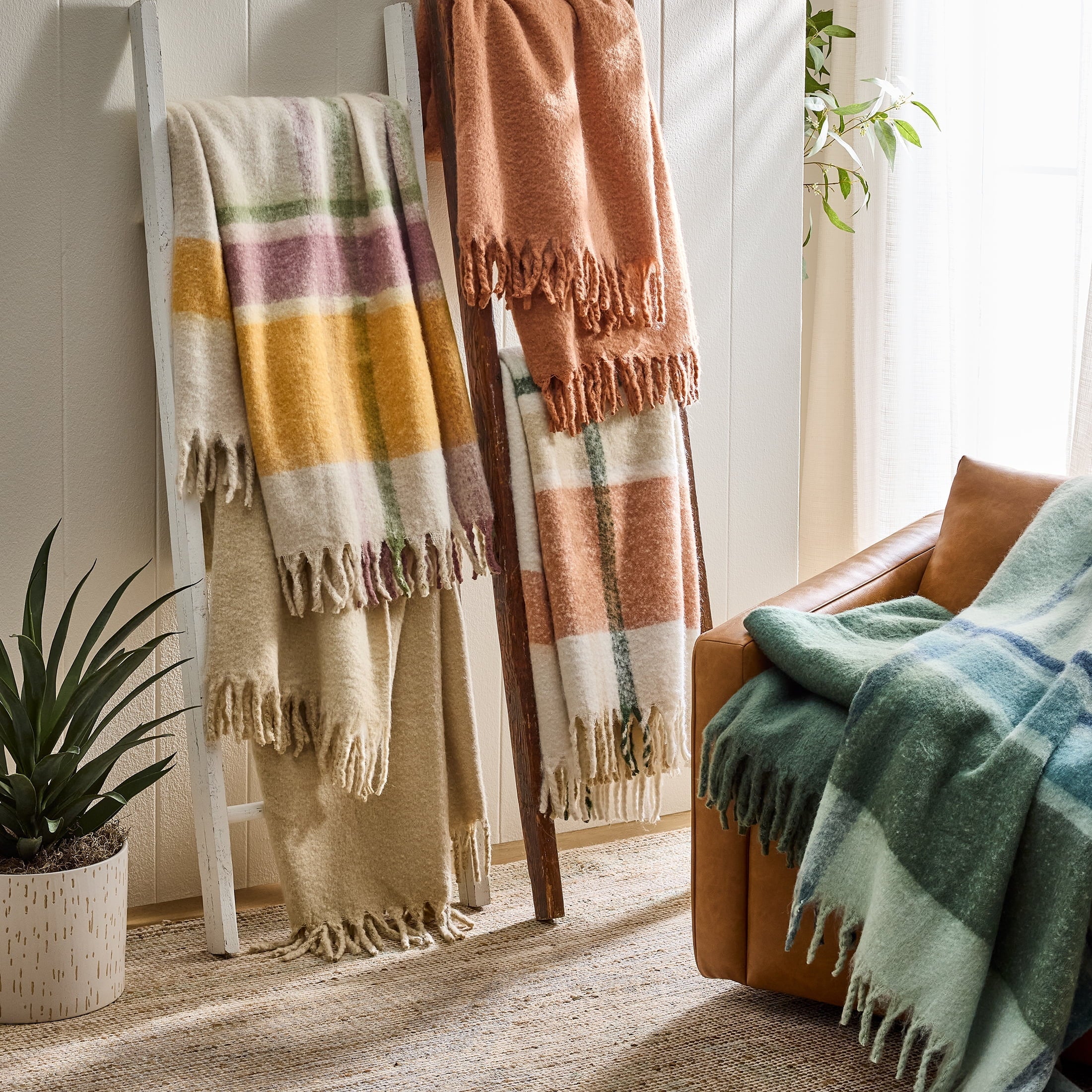 Reversible Sherpa Faux Mohair Cozy Couch Throw Blanket Terracotta Clay, 50x72" - Lightweight Plush Warm Blanket for All Seasons Detail