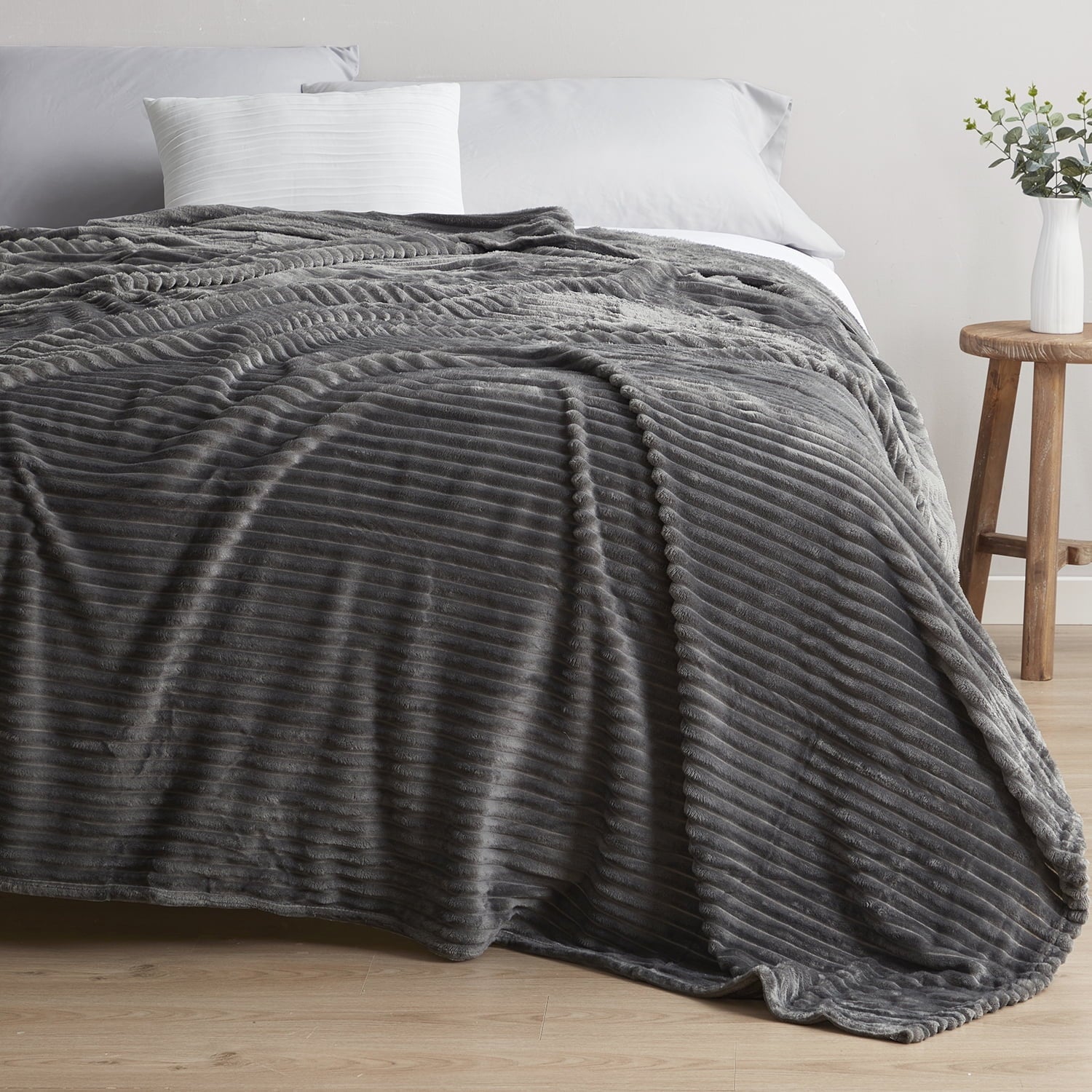Cozy Fleece Cut Plush Fleece Blanket, Soft Lightweight Fuzzy Luxury Throw Size Bed Blankets for Bed, Throw, Gray - Super Soft Reversible Sherpa Flannel Blanket Detail