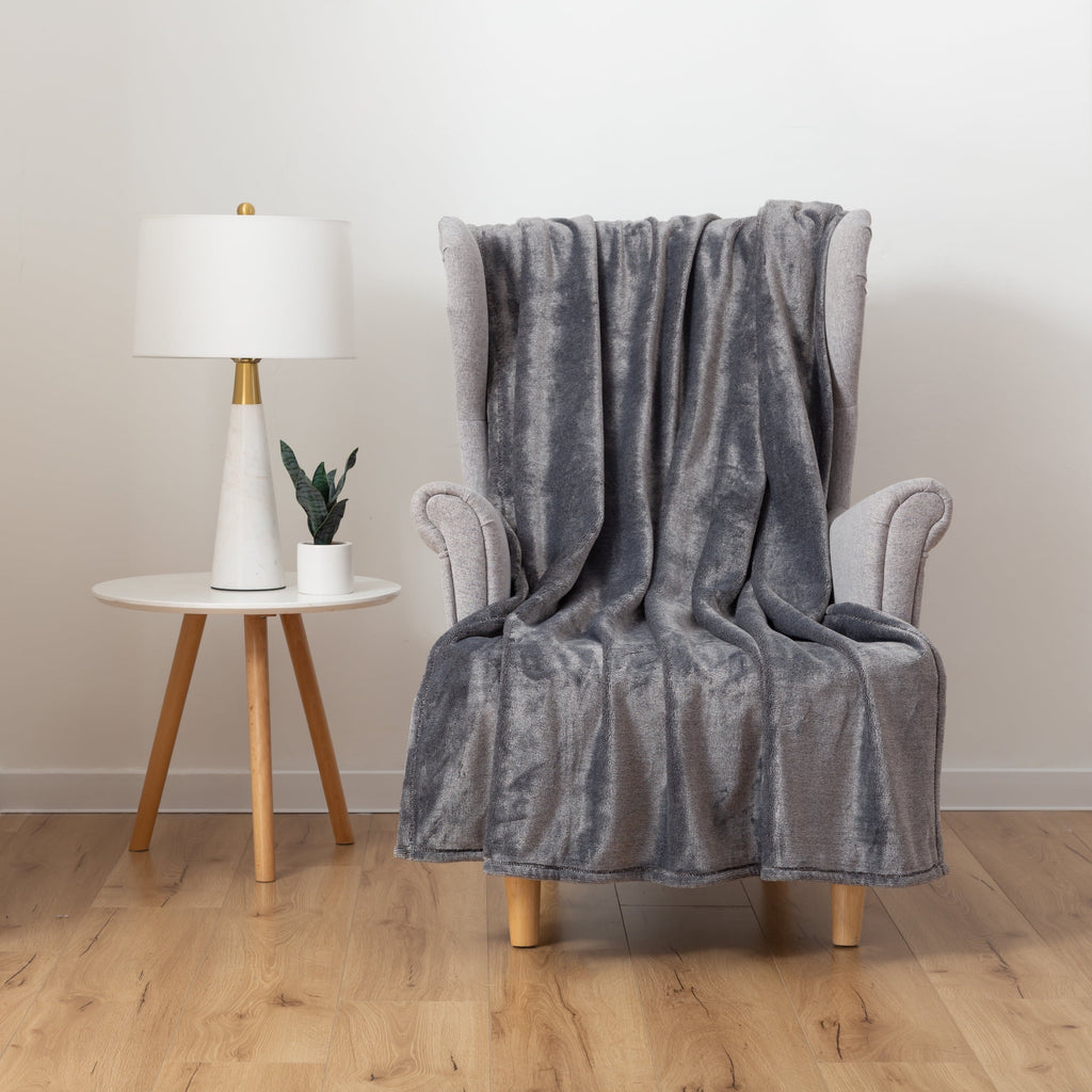 Decorative Knitted Plush Heathered Soft Oversized Throw Blanket, Gray - Lightweight Plush Warm Blanket for All Seasons Detail