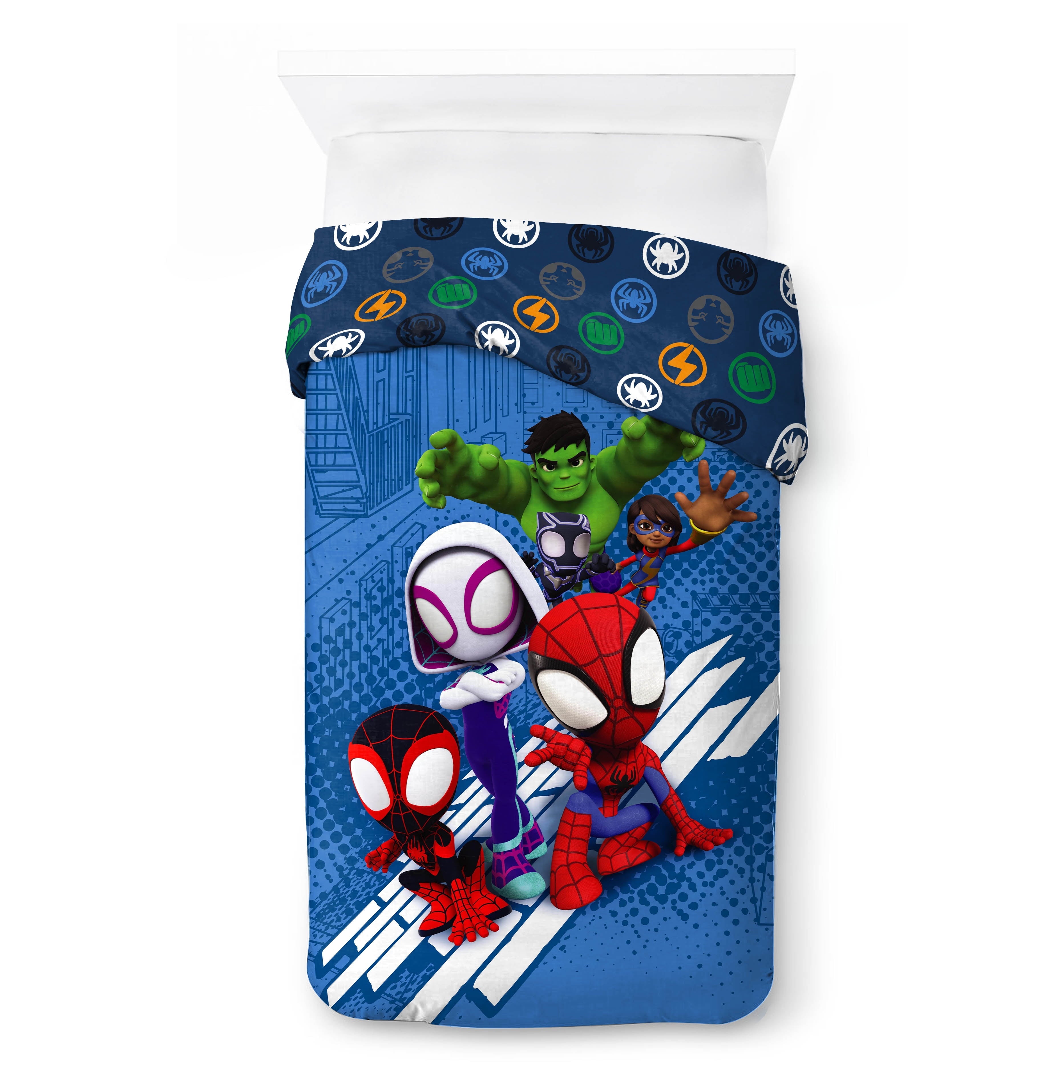 All-Season Spidey Amazing Friends Kids 2-Piece Twin/Full Reversible Comforter Set, Microfiber, Red - Luxurious Quilted Duvet Cover Set Detail