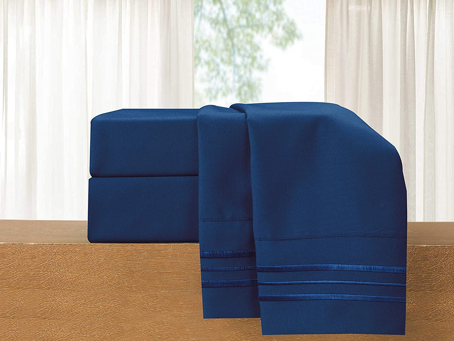 Breathable Luxury 4-Piece Microfiber Bed Sheet Set, Soft & Breathable, Wrinkle & Fade Resistant, Deep Pocket, Queen, Navy Blue - Cooling Hotel Quality Bedding Sheets and Pillowcases Detail