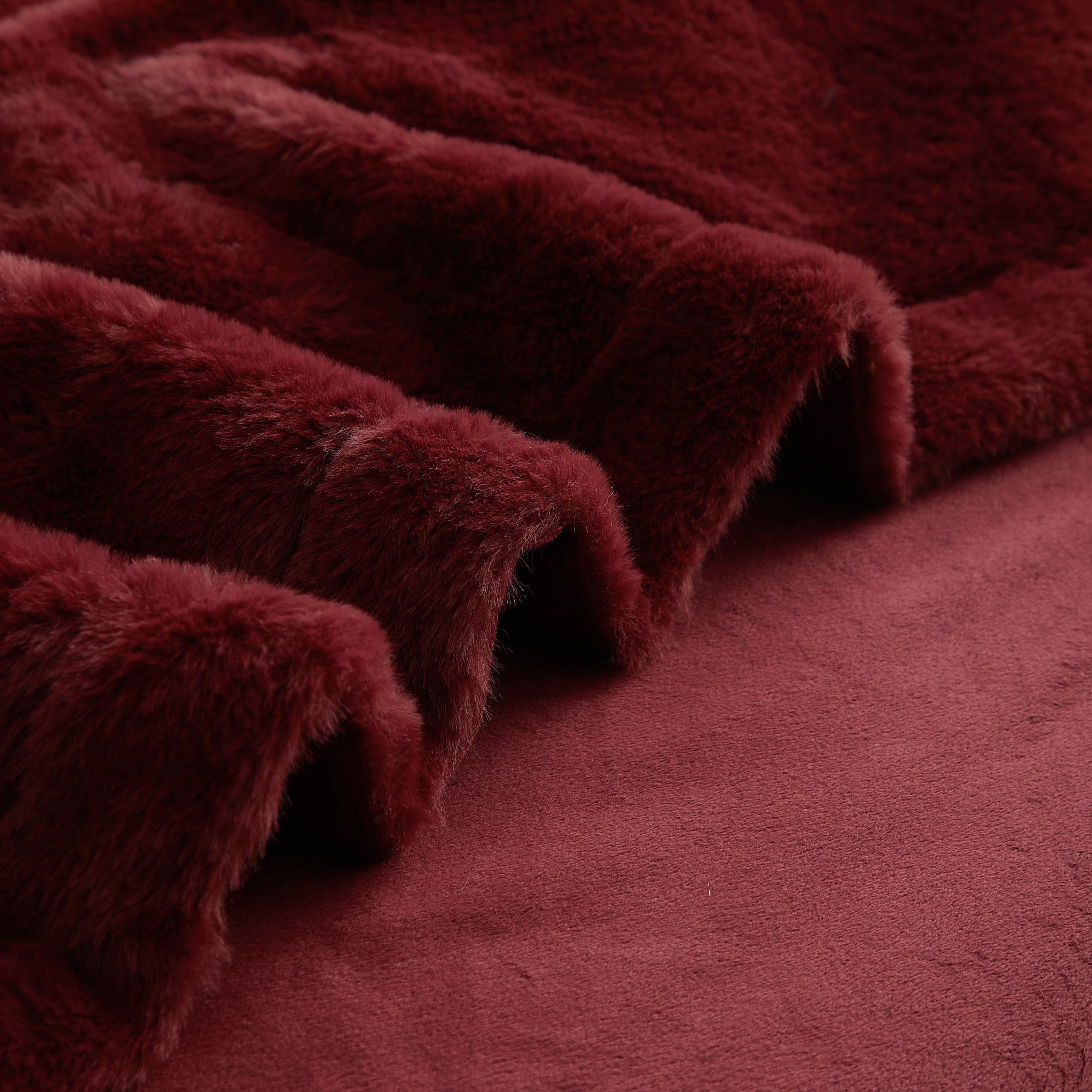 Reversible Sherpa Cozy Faux Fur Super Soft luxury Blanket, Full/Queen, Luscious Merlot - Luxury Knitted Decorative Throw Blanket with Fringes Detail