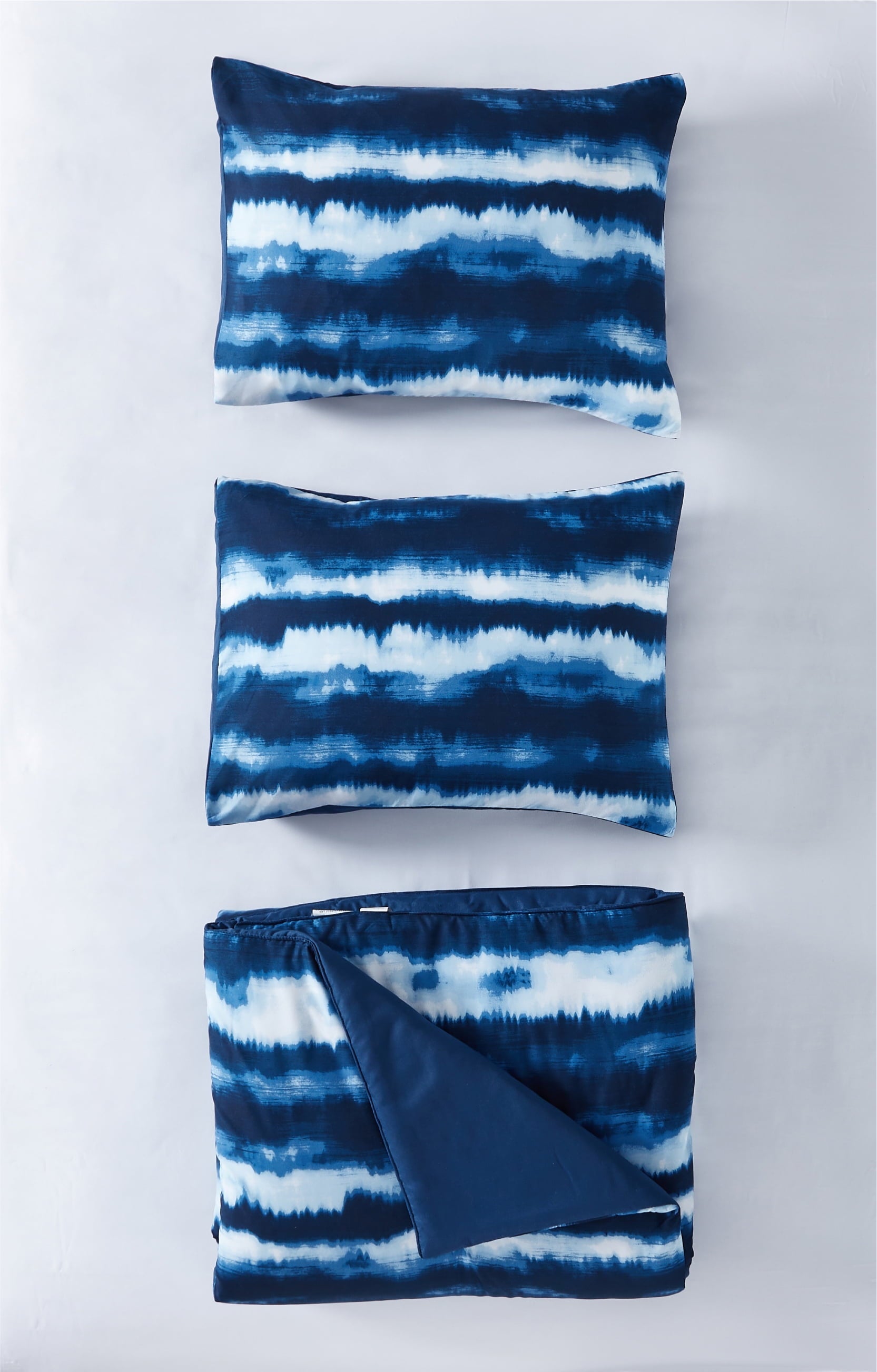 All-Season Tie Dye Navy 3 Piece Comforter Set, Full - Hypoallergenic Ultra-Fluffy Quilt for Winter Detail