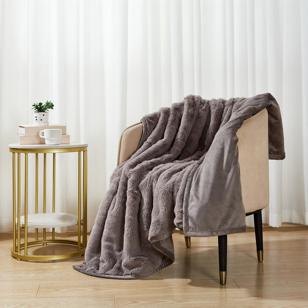 Reversible Sherpa Grey Faux Fur Ultra Soft Luxury Oversized Throw Blanket 50" x 72", Grey Bisque - Lightweight Plush Warm Blanket for All Seasons Detail