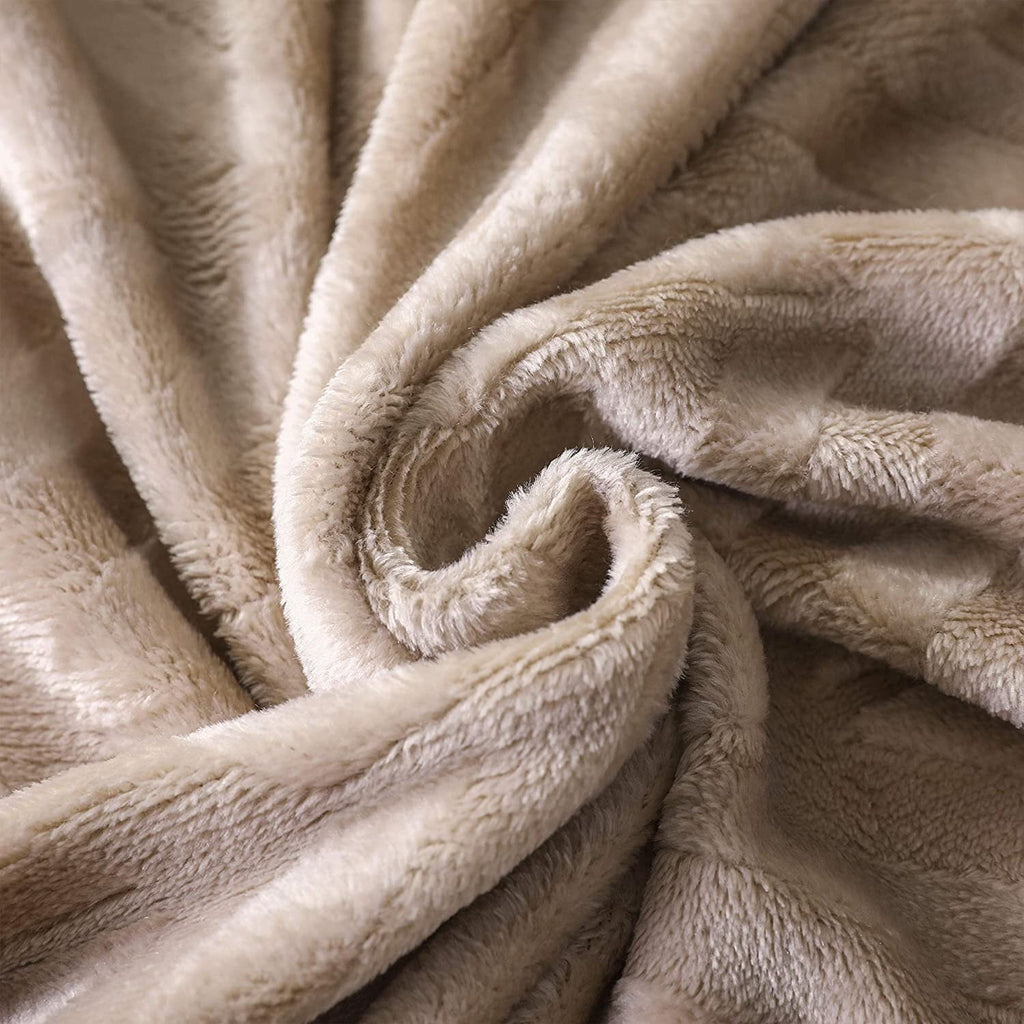 Decorative Knitted Soft Flannel Fleece Lightweight 50"x60" Throw Blanket, Brushed Chevron Design Fluffy Plush Cozy Blanket for All Seaso... - Super Soft Reversible Sherpa Flannel Blanket Detail