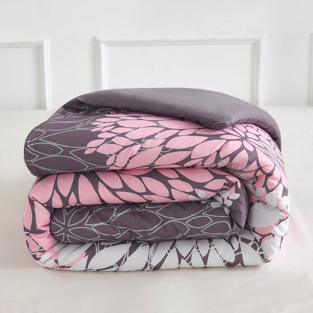 All-Season 2 Pieces Pink Floral Comforter Set Twin Size, Botanical Bedding Sets with Cute Flowers Printing for Teen Girls - All-Season Down Alternative Comforter Insert Detail