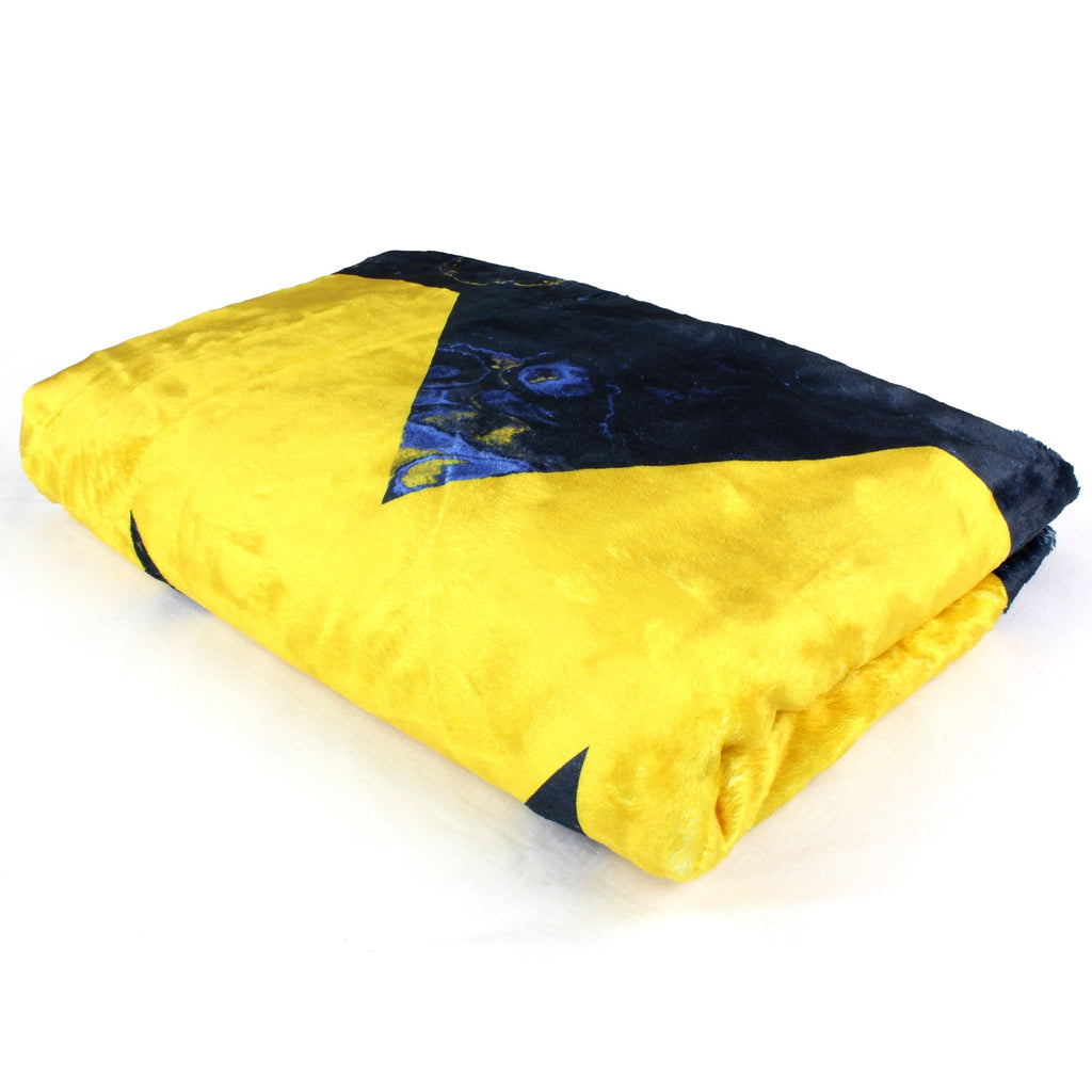 Reversible Sherpa Michigan Wolverines Sublimated Soft Throw Blanket, 42" x 60" - Luxury Knitted Decorative Throw Blanket with Fringes Detail