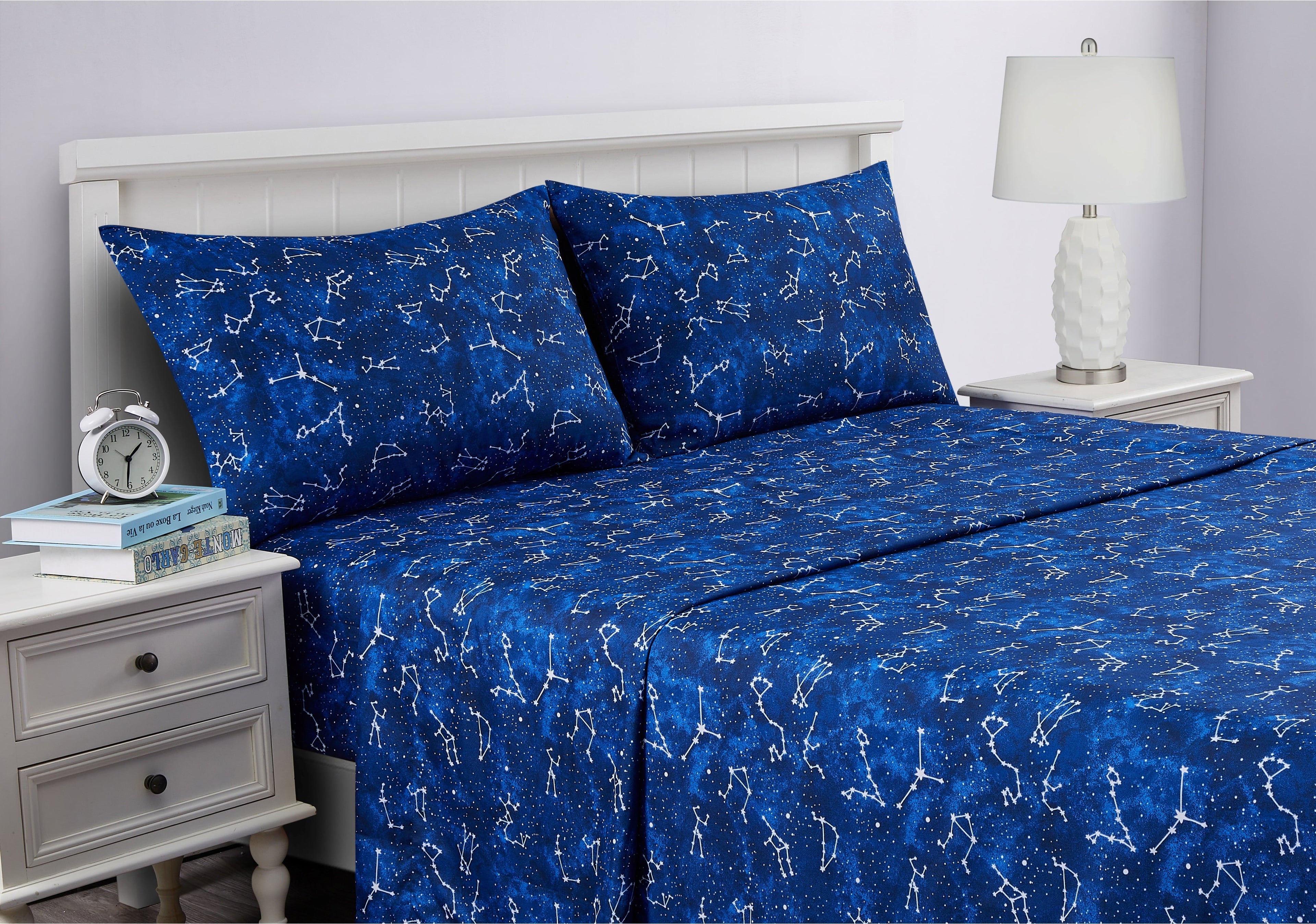 Wrinkle-Resistant Kids Soft Microfiber Sheet Set, Navy Blue Stars, Full, 4 Pieces, Easy Care - Breathable Egyptian Cotton Flat & Fitted Sheets Detail