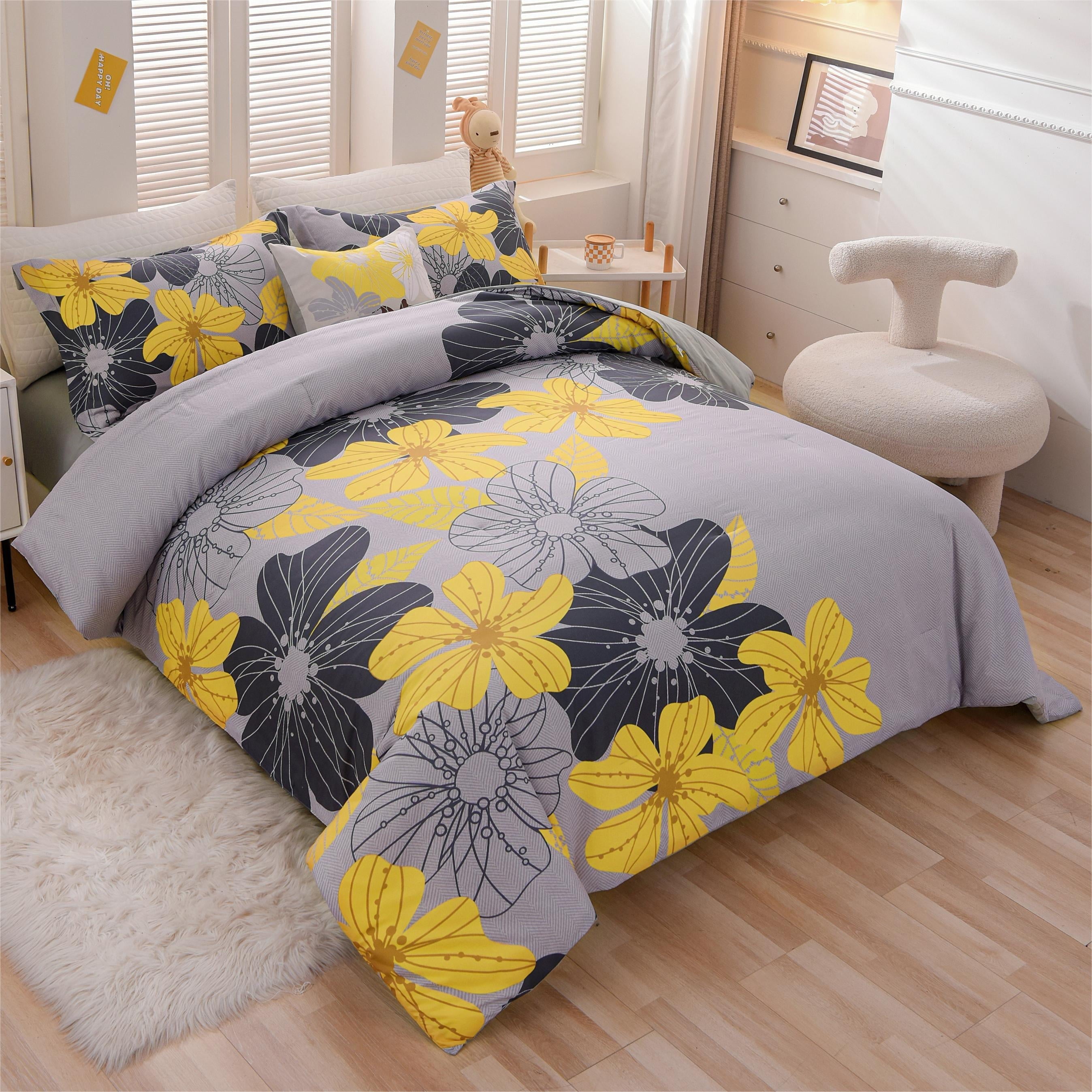 All-Season Yellow Floral Comforter Set Queen Flower Bed Set Adult Soft Botanical Boho Bedding Set - Luxurious Quilted Duvet Cover Set Detail