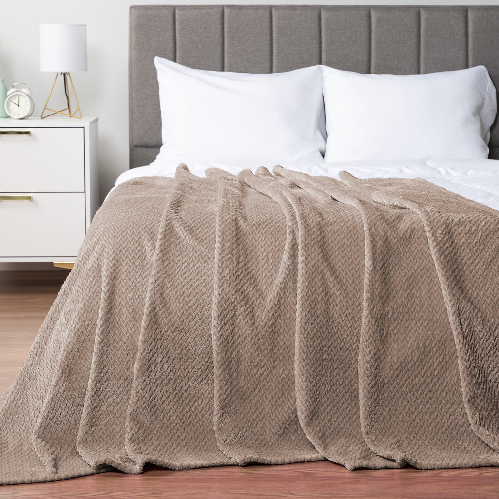 Lightweight Warm Soft Fleece Taupe Tan Throw Blanket for Couch, Lightweight Plush Warm Blankets for Bed, Fuzzy Cozy Flannel Blanket Th... - Super Soft Reversible Sherpa Flannel Blanket Detail