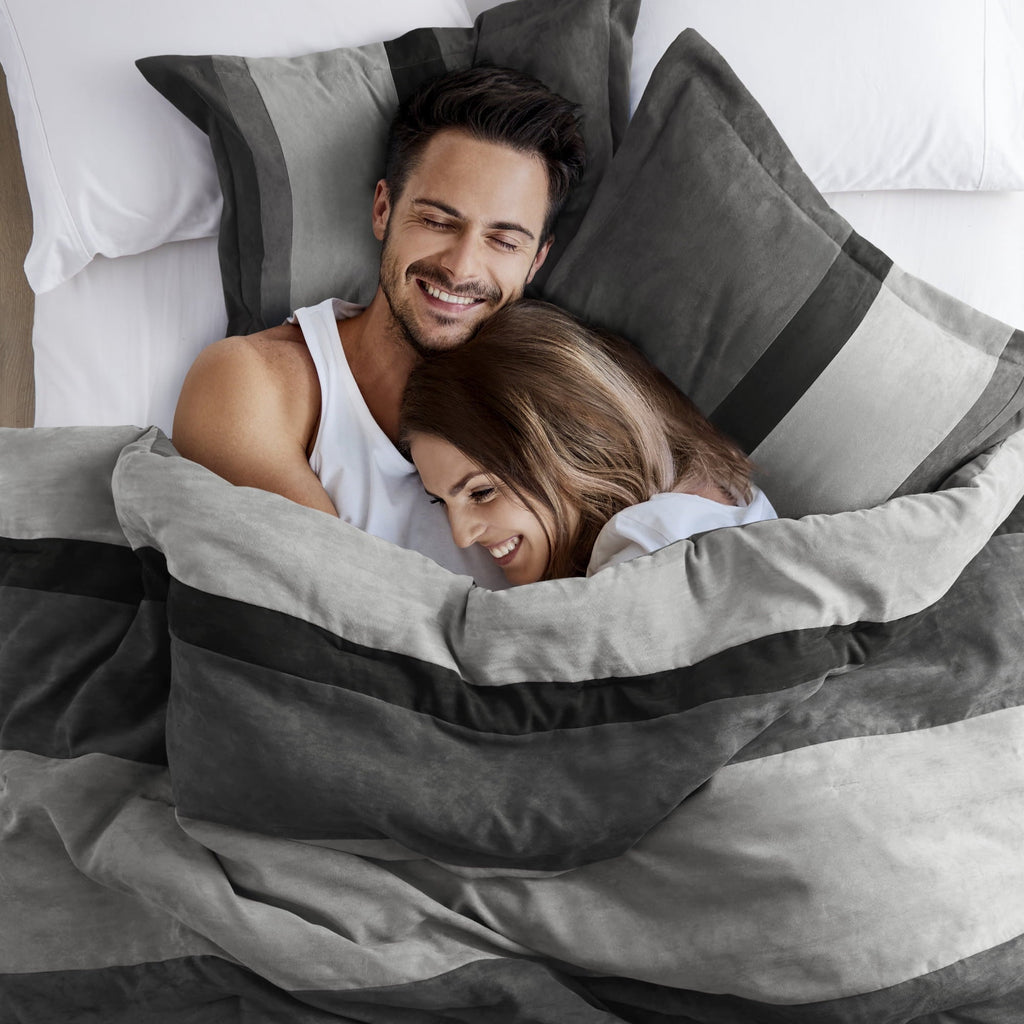 Hypoallergenic Cloud Twin/Twin XL Comforter Set Black, 2 Pieces Faux Suede Comforters Twin/Twin XL Size, Pieced Bedding Comforters Sets, C... - Luxurious Quilted Duvet Cover Set Detail