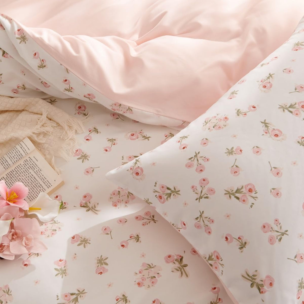 Heavyweight Warmth Pink loyalty Floral Comforter Queen Sets, 3 Pieces Chic Botanical Pink White Floral Reversible Comforter for All Season - Luxurious Quilted Duvet Cover Set Detail