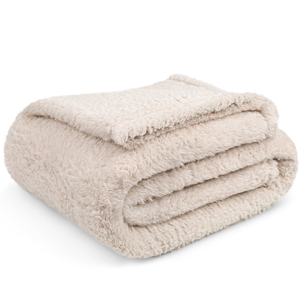 Reversible Sherpa Sherpa Throw Blanket For Couch Sofa, Cream Beige Fluffy Warm Plush Blanket for Bed, Cozy Super Soft Lightweight Throw... - Cozy Fleece Throw Blanket for Couch & Bed Detail