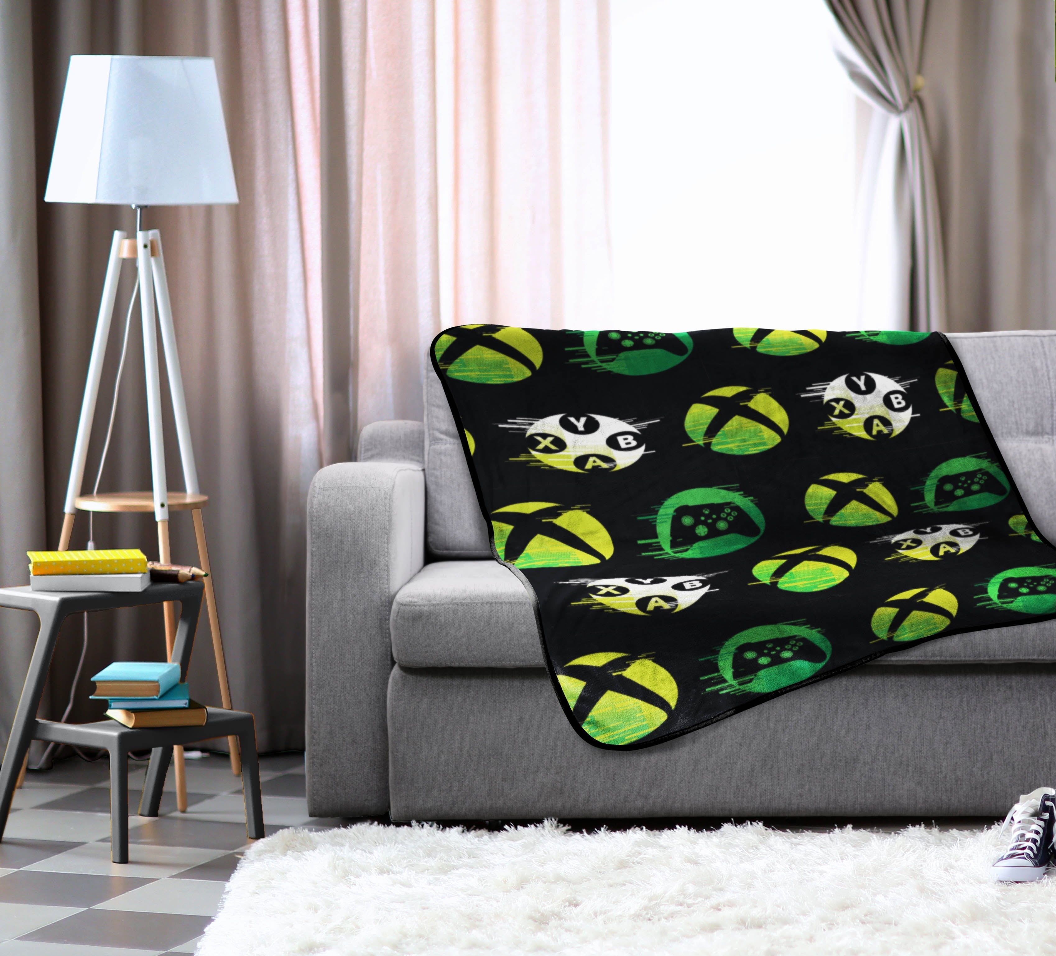 Super Soft Flannel Head Glow In The Dark Kids Throw Blanket, 46 x 60, Microfiber, Black - Lightweight Plush Warm Blanket for All Seasons Detail