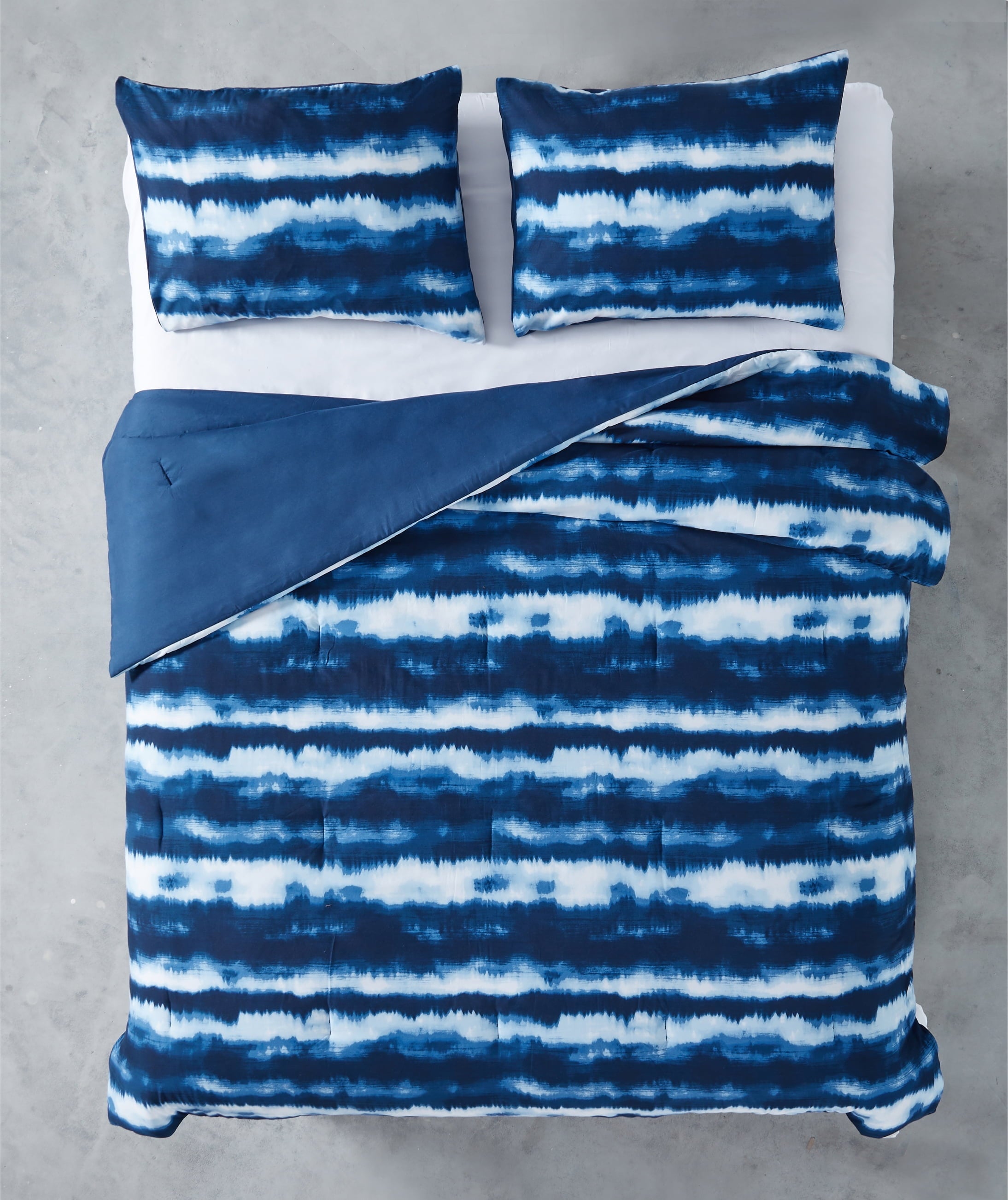 All-Season Tie Dye Navy 3 Piece Comforter Set, Full - Hypoallergenic Ultra-Fluffy Quilt for Winter Detail