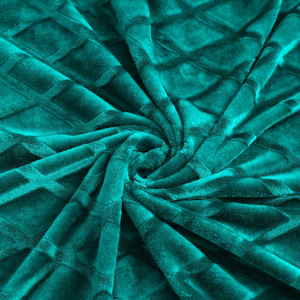 Cozy Fleece Large Soft Throw Blanket for Couch, 50x70 Inches Diamond Geometry Pattern Velvet Fleece Blanket, Cozy, Warm and Light... - Lightweight Plush Warm Blanket for All Seasons Detail