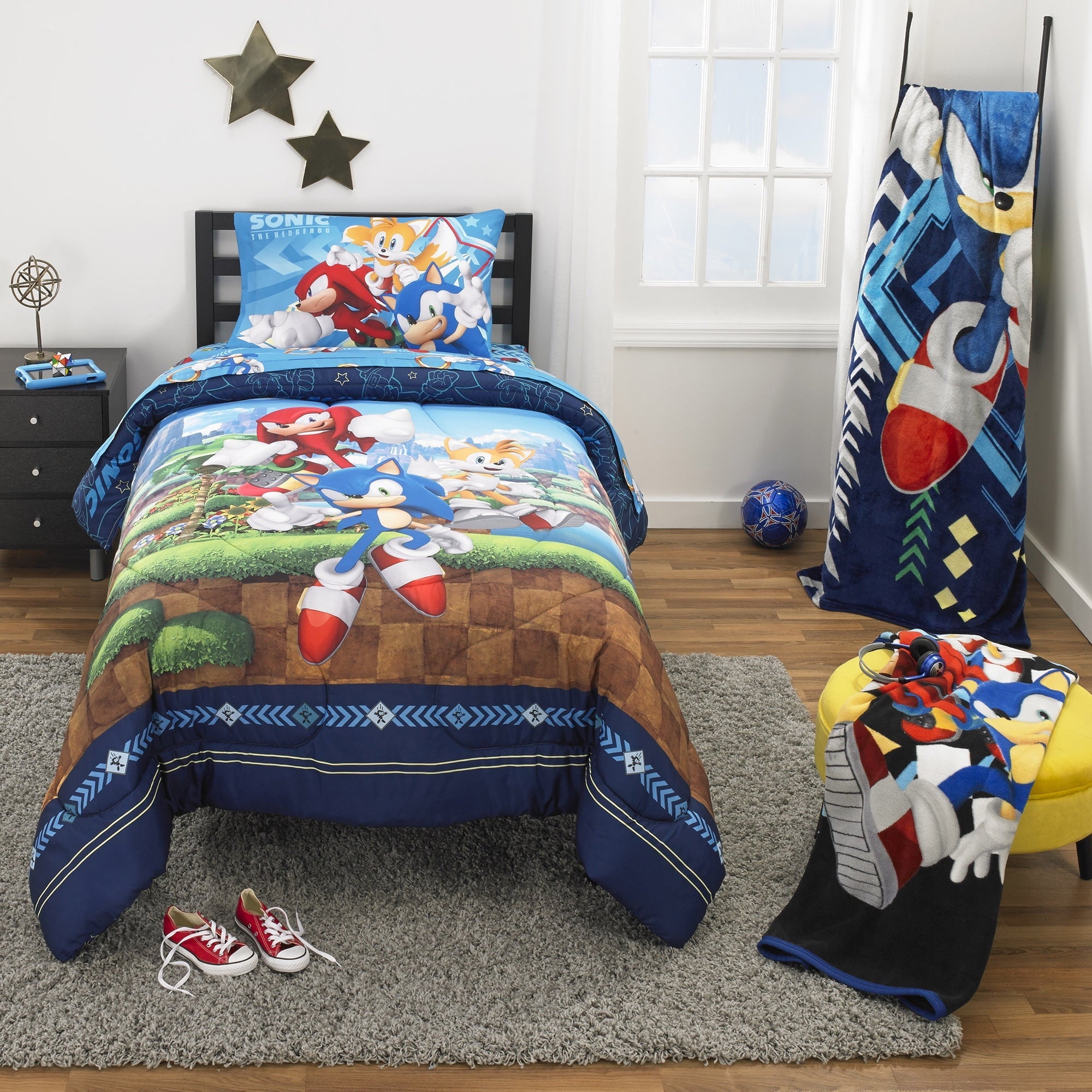 Hypoallergenic Cloud Sonic the Hedgehog Kids 2 Piece Blue Green Reversible Comforter and Pillowcase set, Twin/full - Hypoallergenic Ultra-Fluffy Quilt for Winter Detail