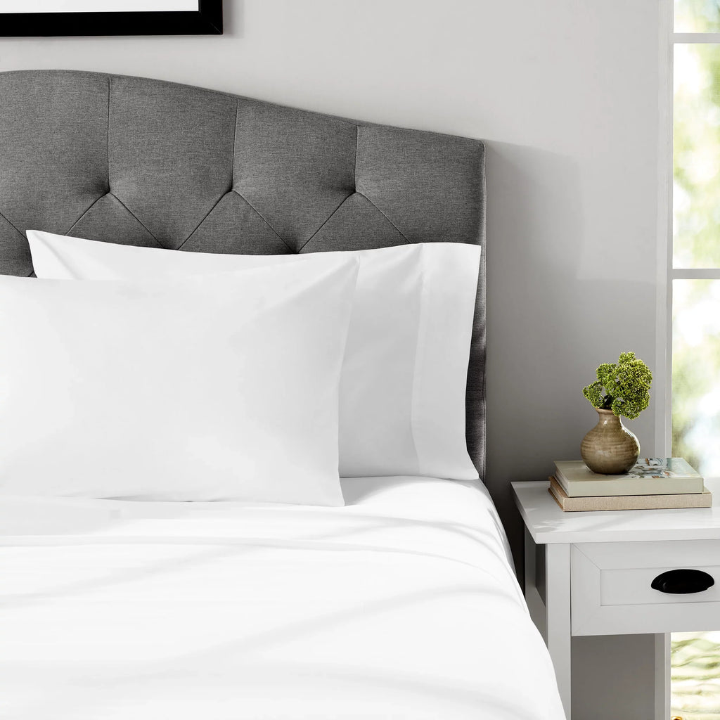 Cooling Sateen 4-Piece 300 Thread Count White Cotton Blend Percale Bed Sheet Set, Queen - Luxury Bed Sheet Set with Deep Pockets Detail